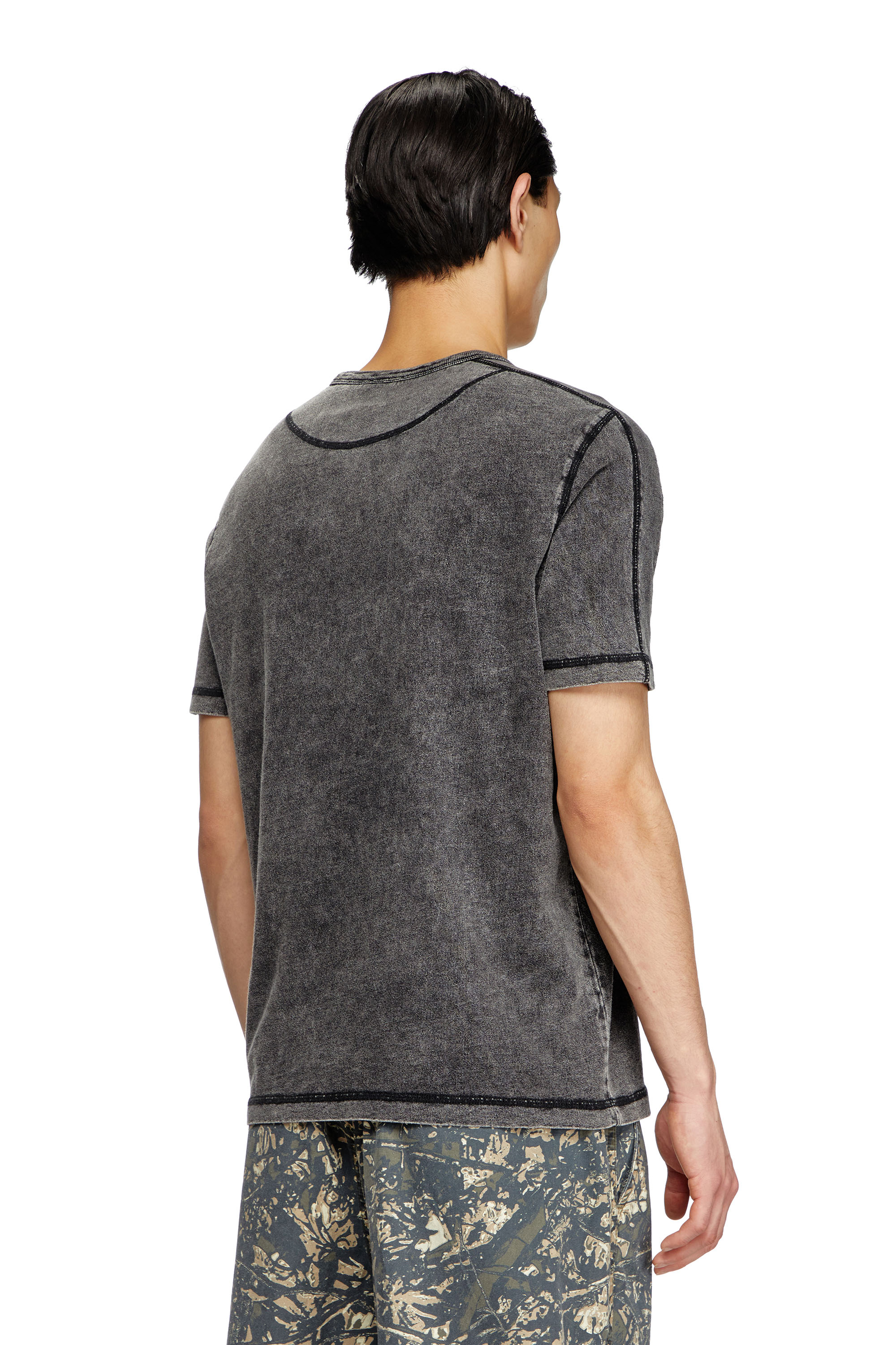 Diesel - T-ADJIND, T-shirt in jersey effetto denim Uomo in Nero - 4