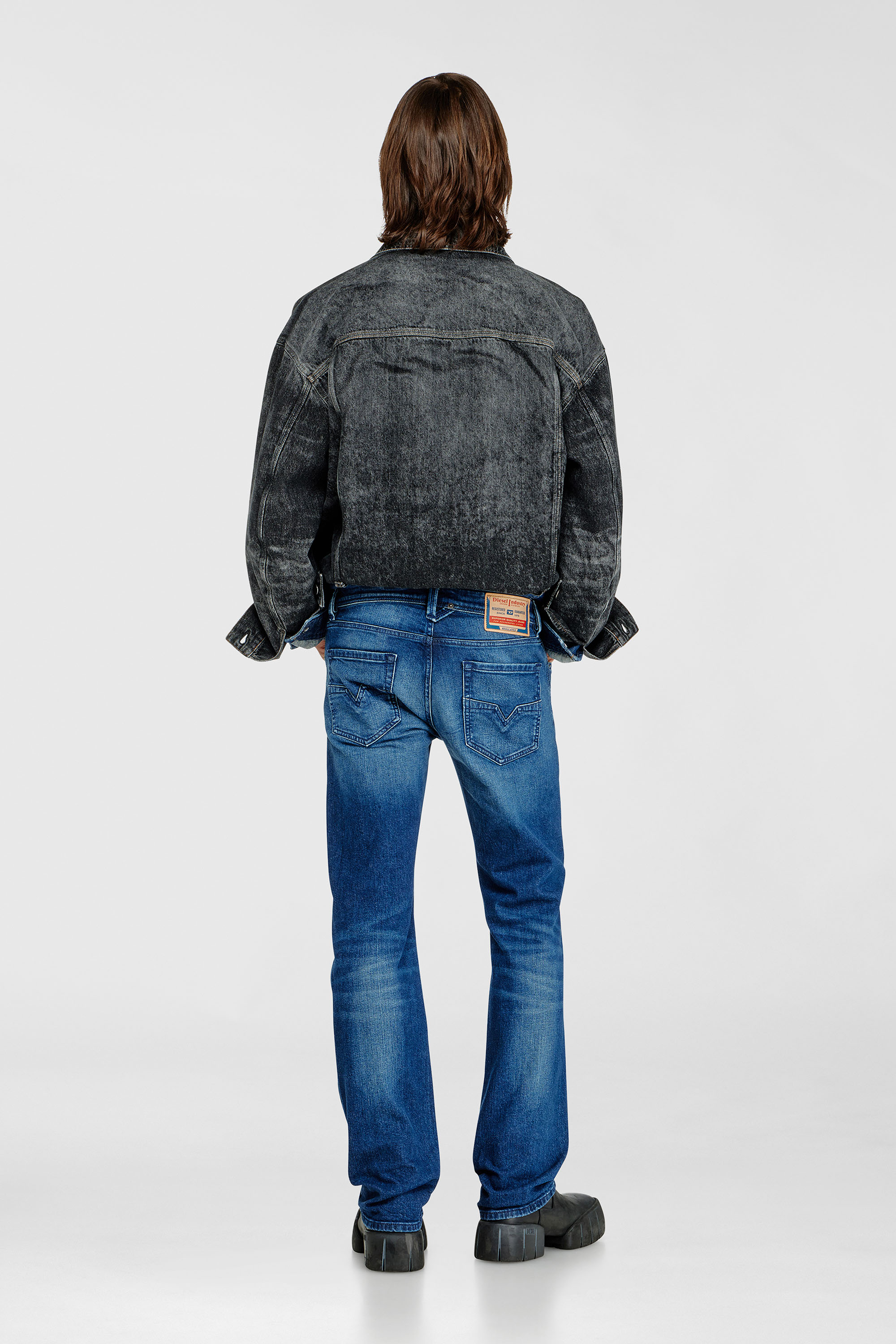 Diesel - Regular Jeans 1985 Larkee 09L51 Uomo, Blu Scuro - Image 3