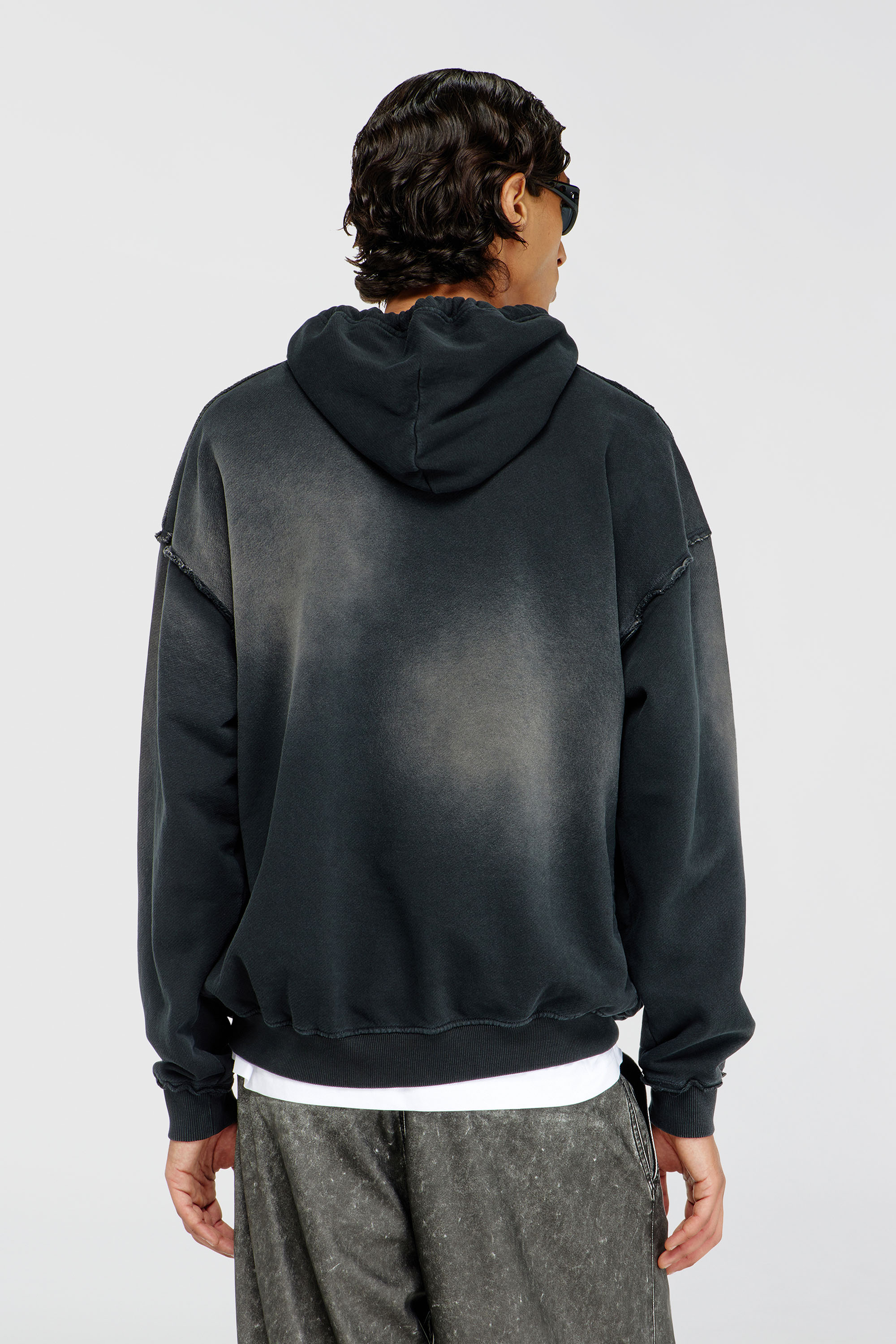 Diesel - S-POCK-HOOD, Hoodie in cotone faded con dettagli sfrangiati Uomo in Multicolor - 4
