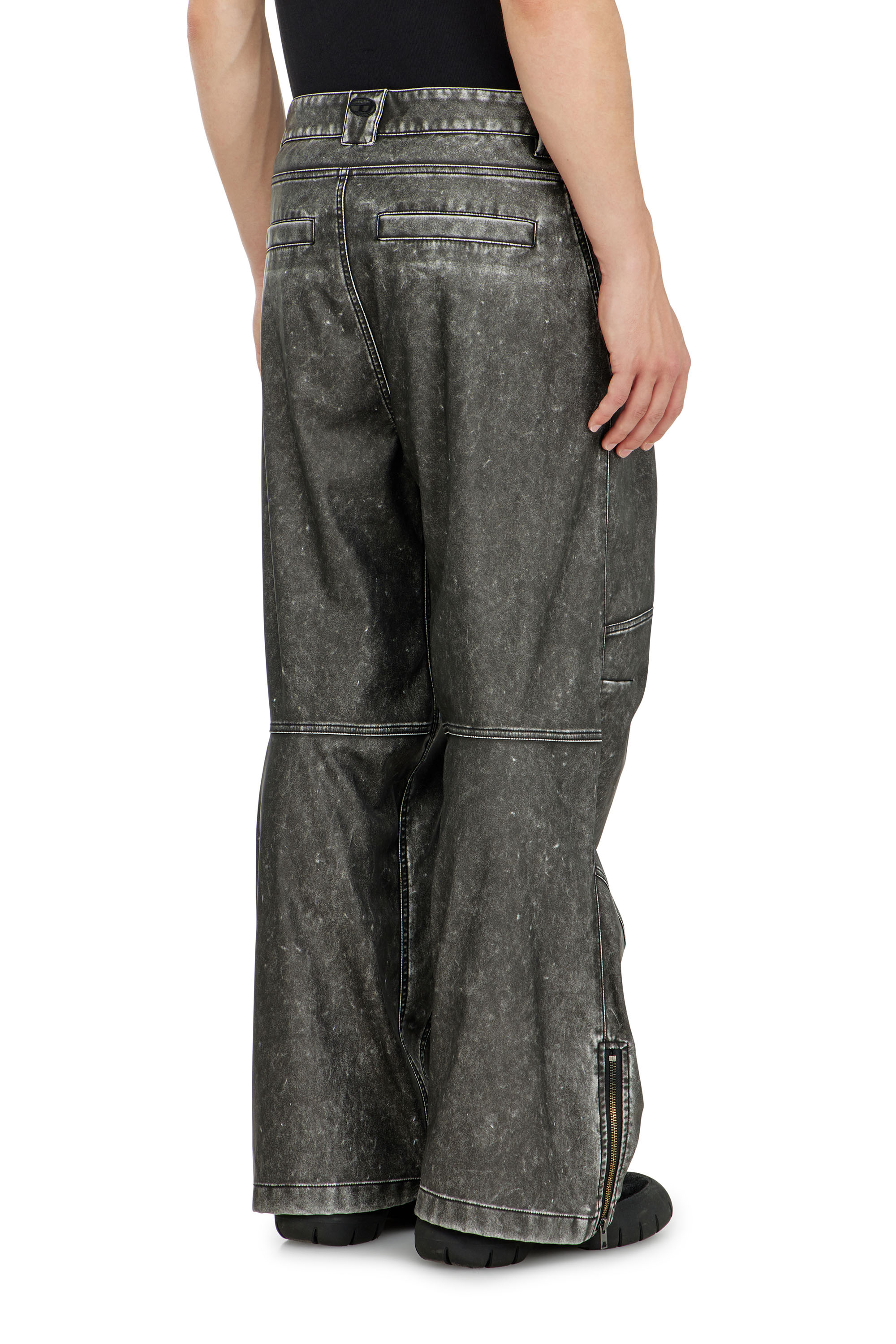 Diesel - P-DELLY-NJCJ, Pantaloni in tessuto doppiato effetto distressed Uomo in ToBeDefined - 3