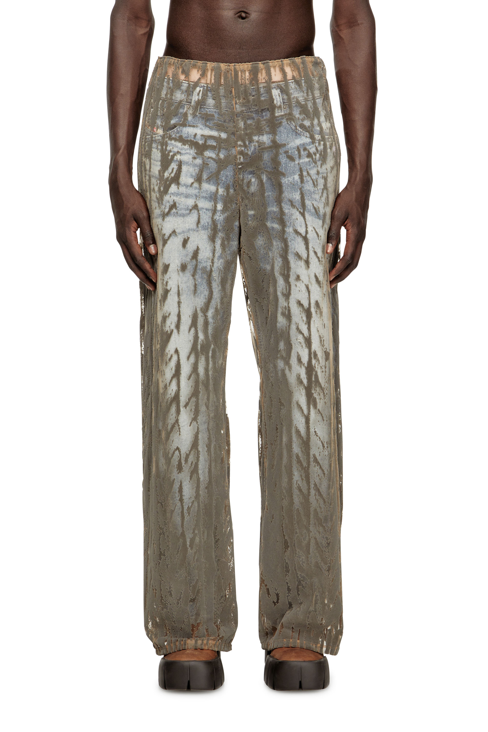 Diesel - P-EGASO, Pantaloni in tulle con stampa intrecciata floccata Uomo in Grigio - 1