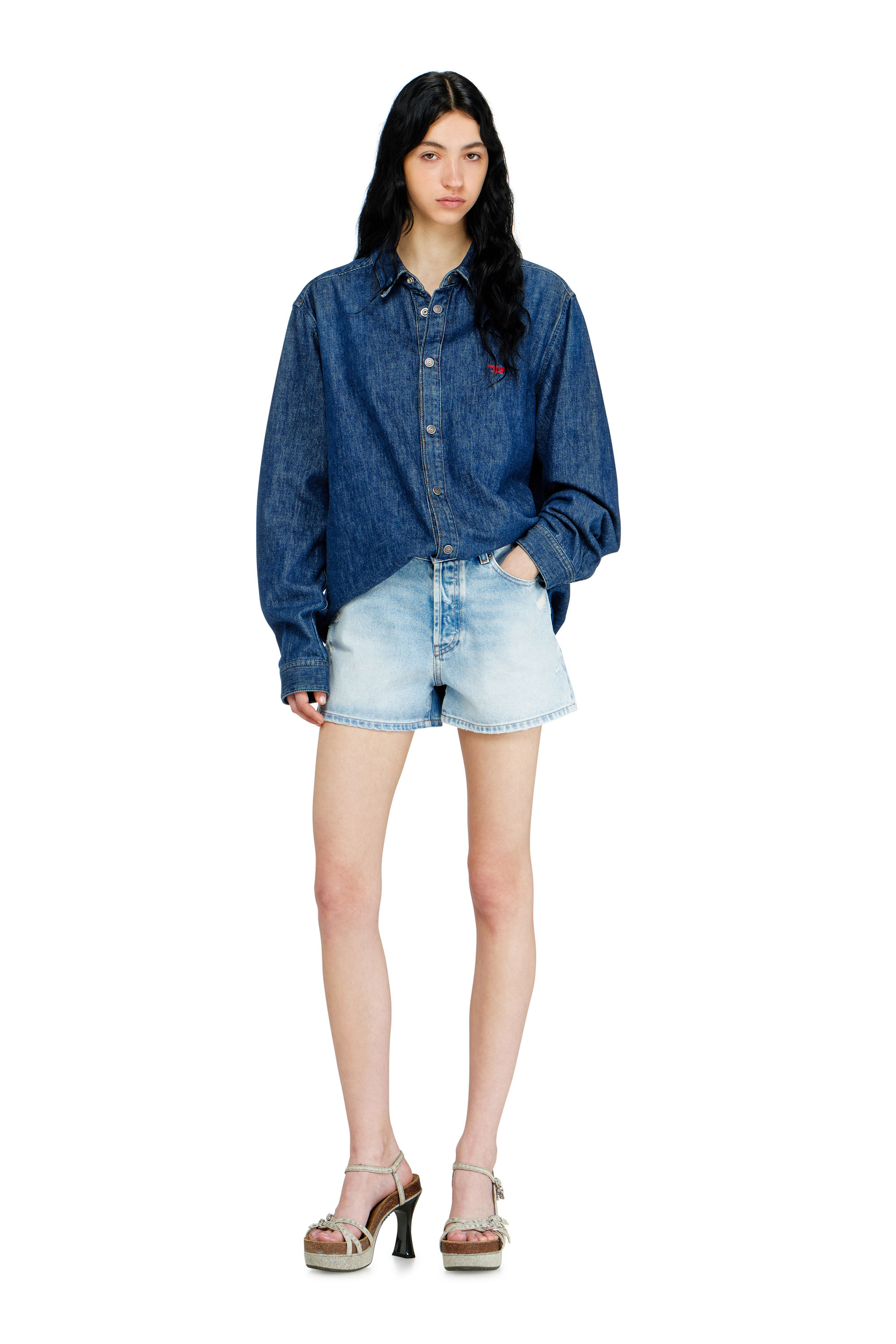 Diesel - DE-HELIOS, Shorts in denim destroyed Donna in Blu - 2