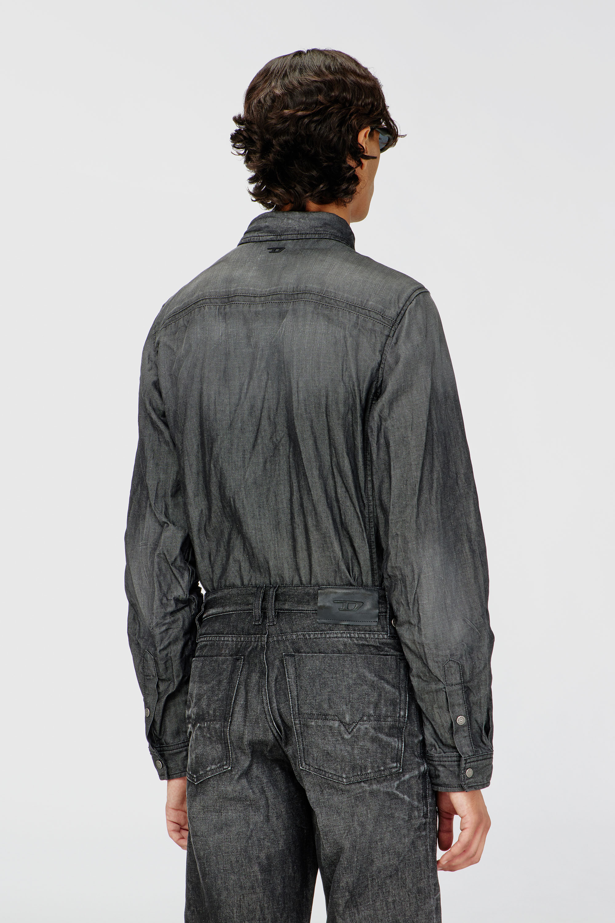 Diesel - D-SYNAR-FSJ2, Camicia in denim stropicciato Uomo in Grigio - 4