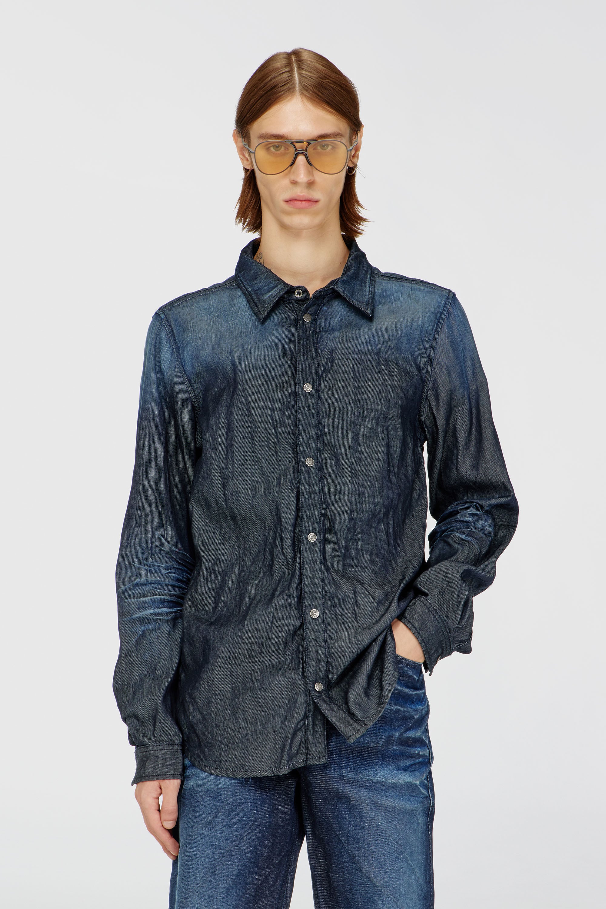 Diesel - D-SYNAR-FSJ1, Camicia in denim stropicciato Uomo in Blu - 2