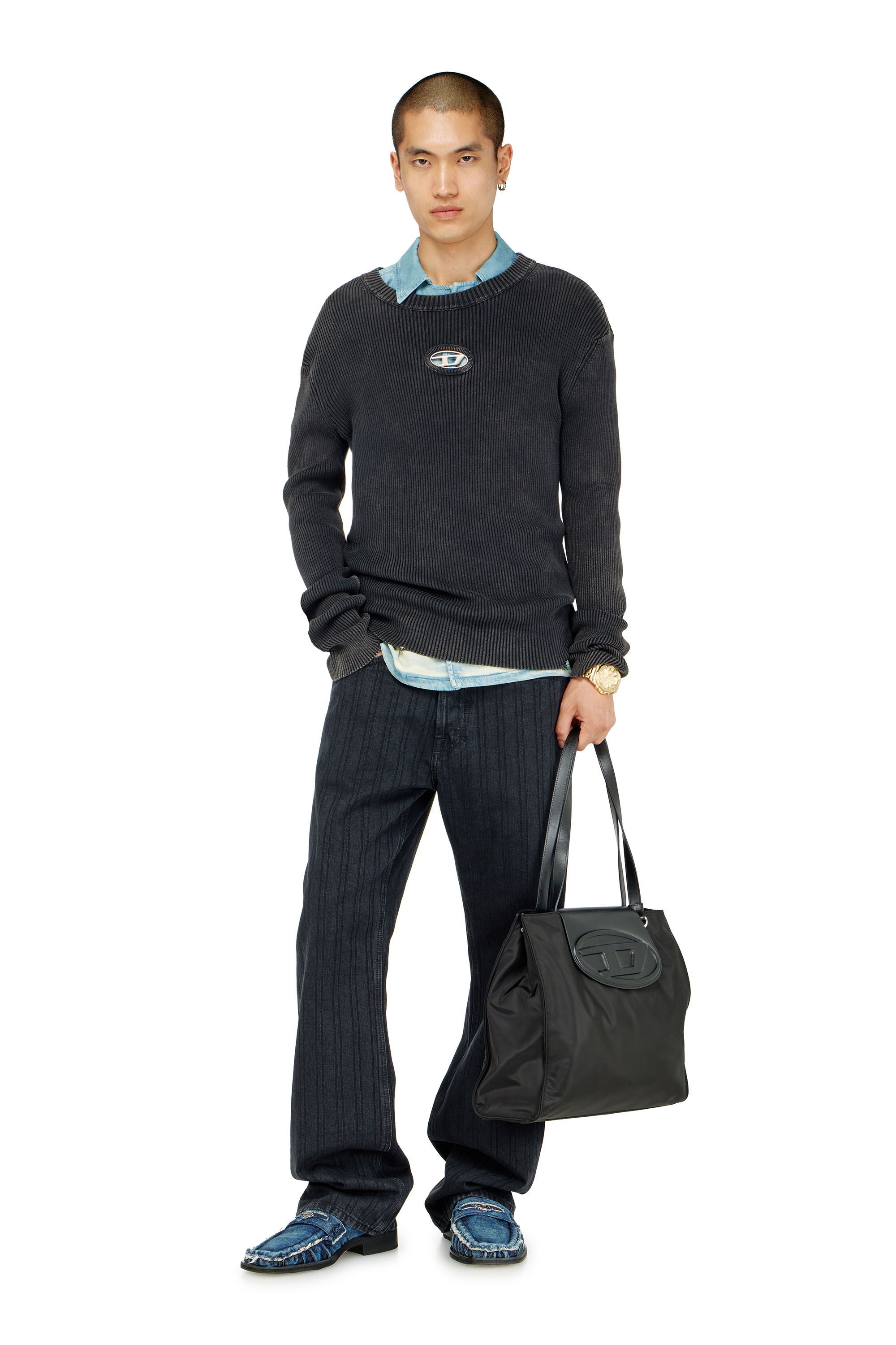 Diesel - K-DARIN-D, Maglia distressed con logo cut-out Uomo in Nero - 2