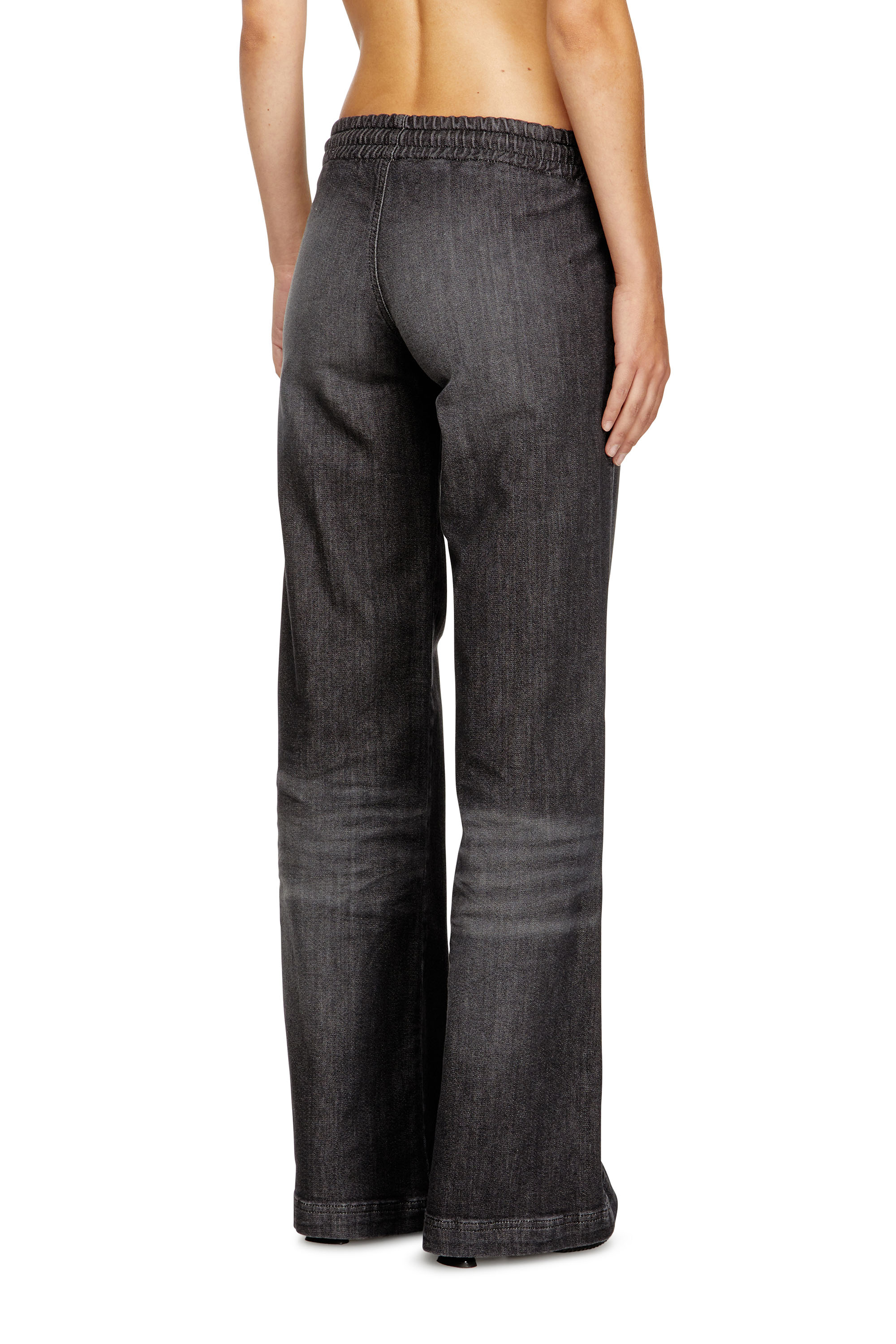 Diesel - Relaxed 2078 D-Ainty Joggjeans® 09M66 Donna, Nero/Grigio scuro - Image 4