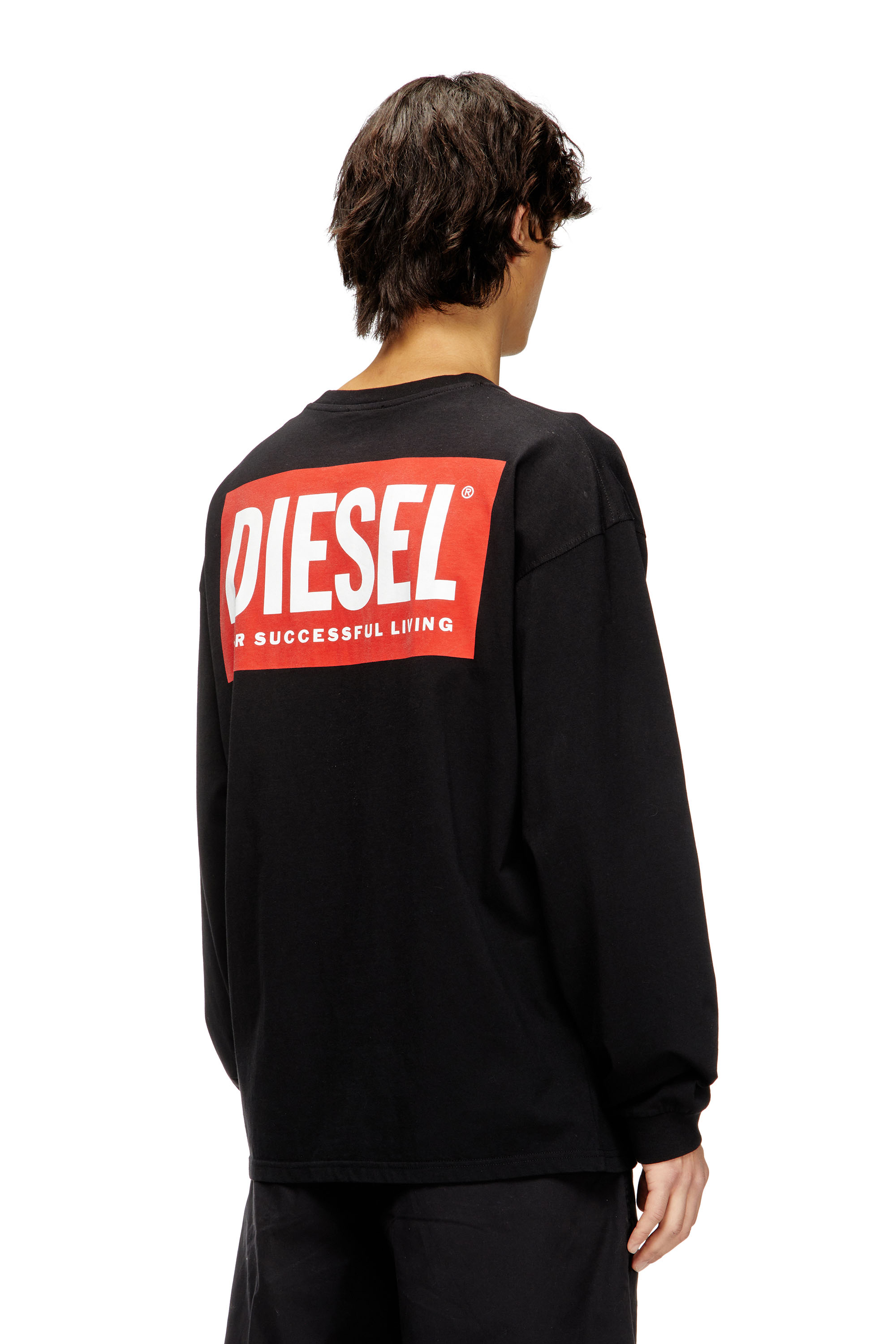 Diesel - T-BOXT-LS-BISK, T-shirt a maniche lunghe dal taglio rilassato con loghi Diesel Uomo in Nero - 4