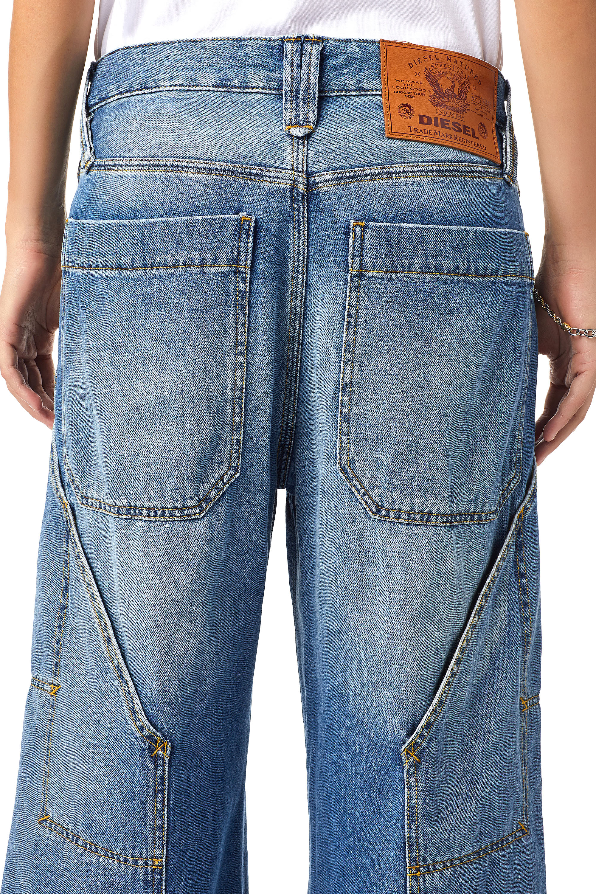 Diesel - D-Laly 0AFAM Bootcut and Flare Jeans, Blu medio - Image 5