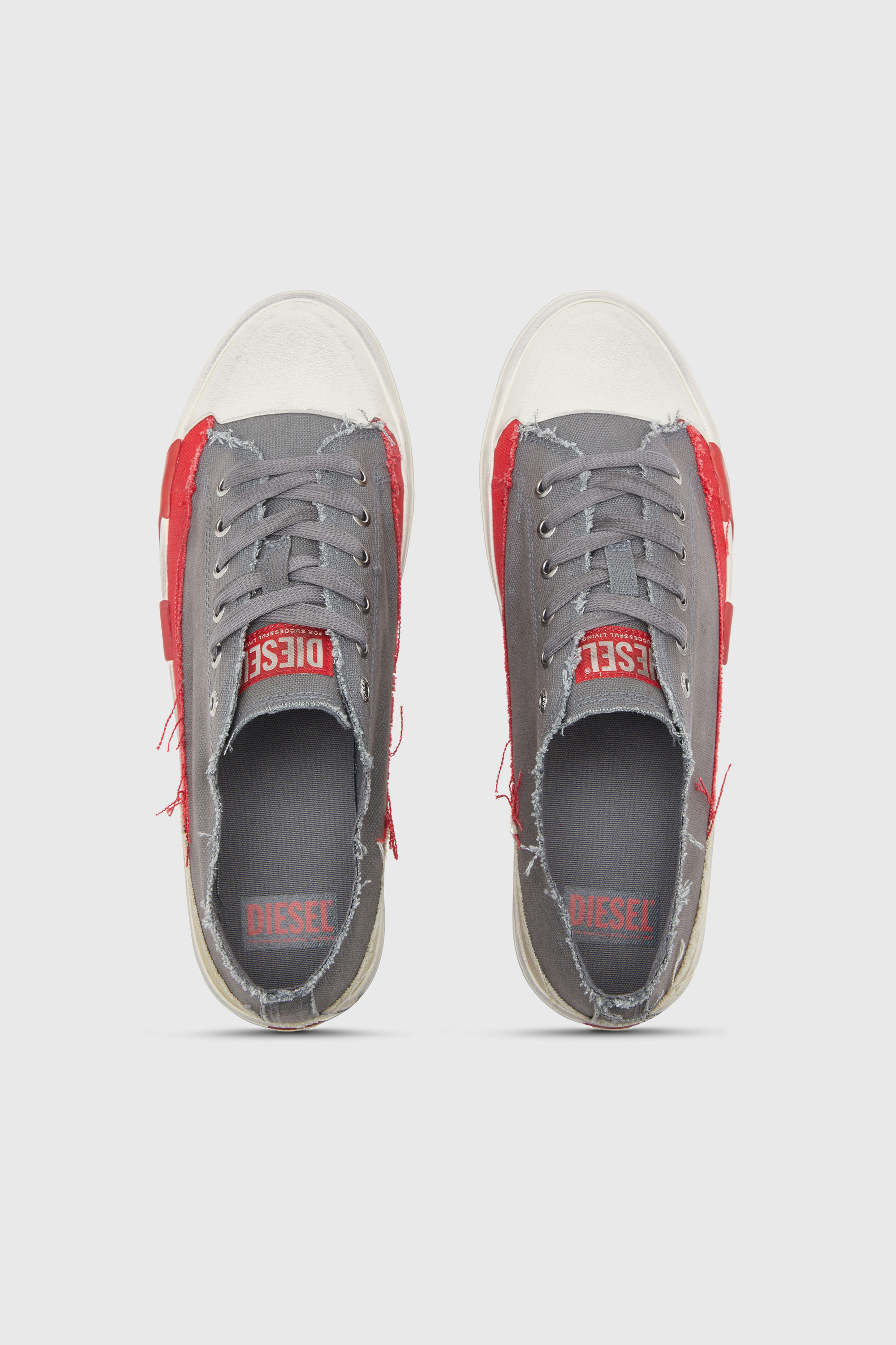 Diesel - S-D-VERSE LOW, Man's S-D-Verse-Dirty-effect canvas sneakers in Grey - 4