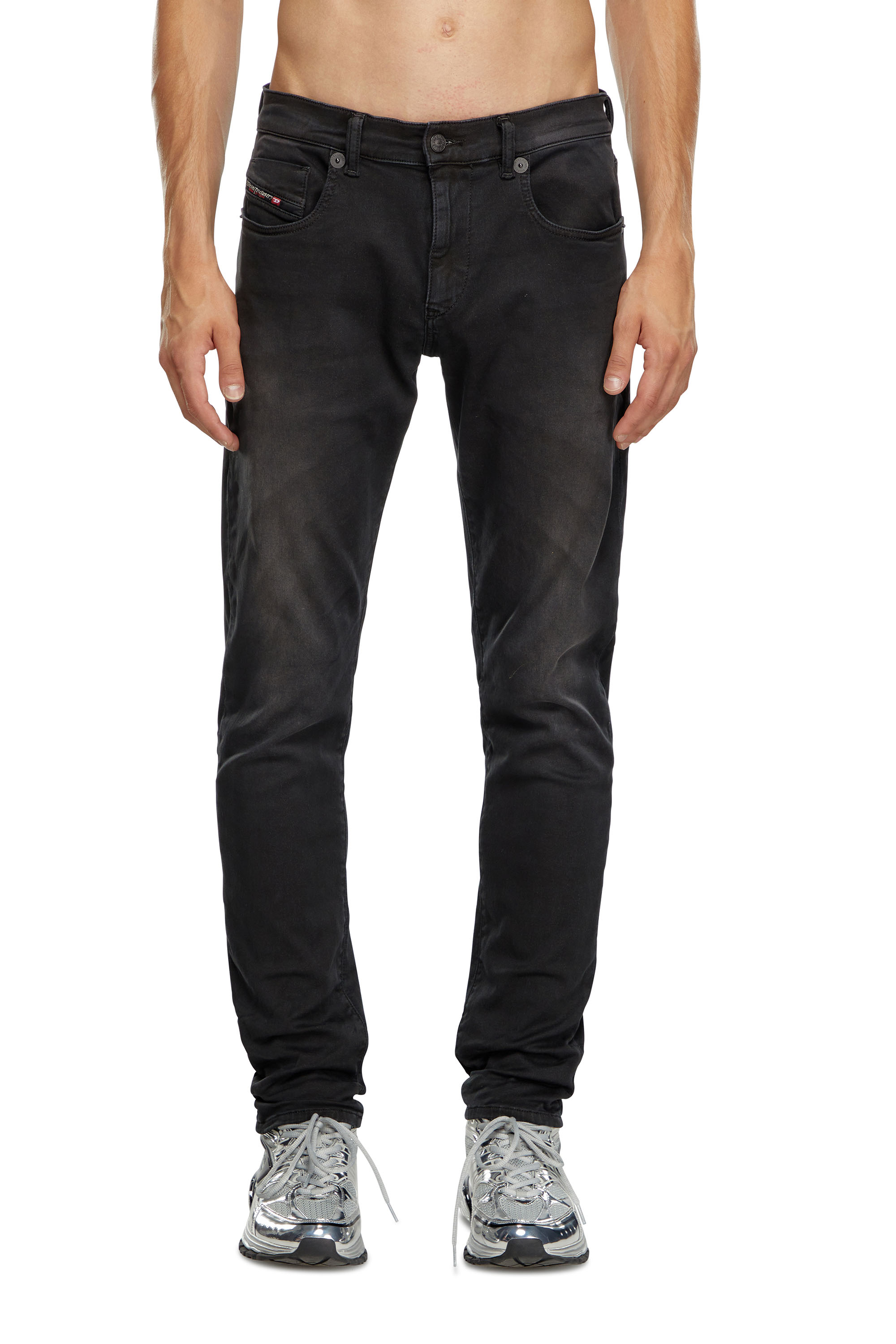 Diesel - Slim 2060 D-Strukt Joggjeans® 0670M Uomo, Nero/Grigio scuro - Image 3
