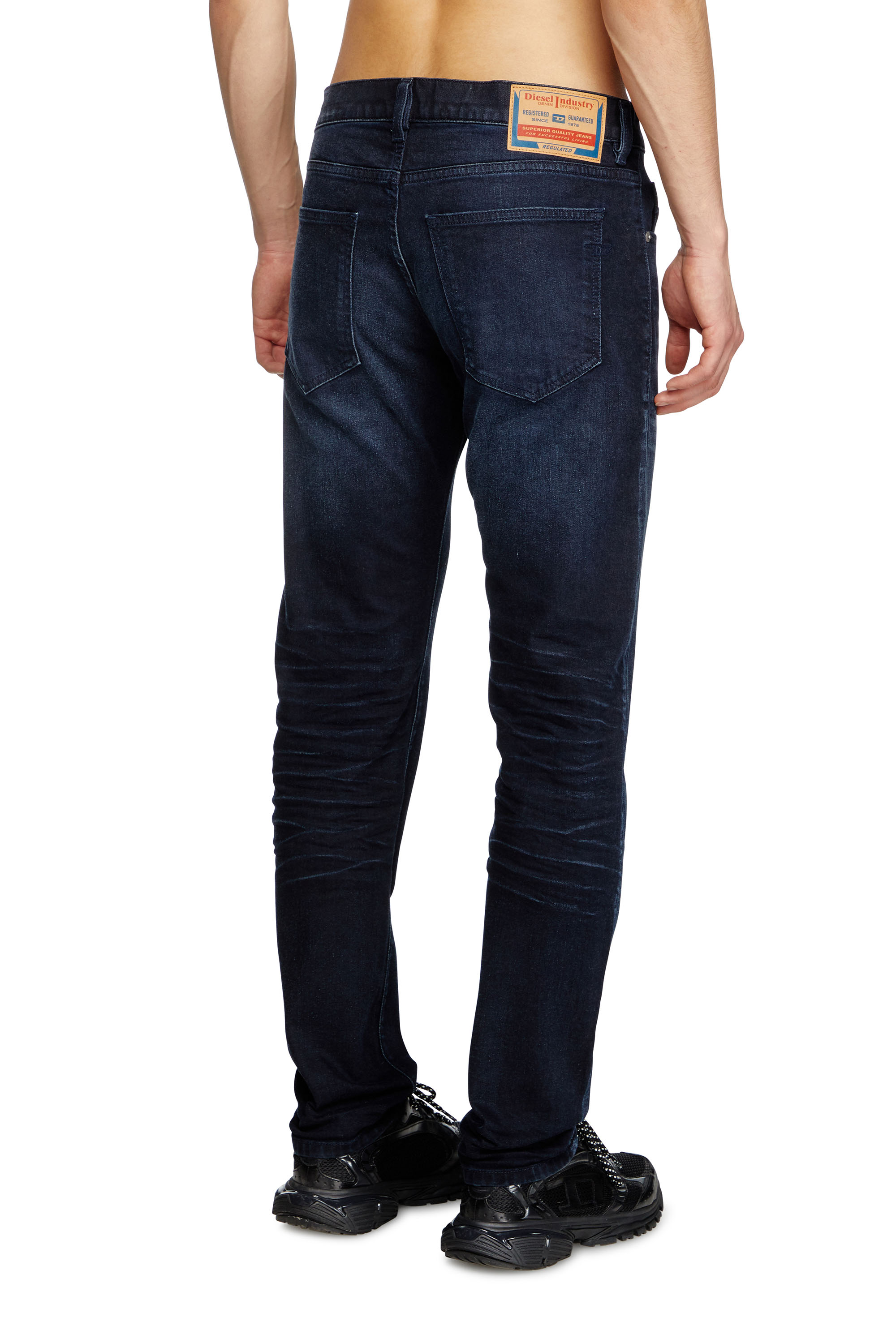 Diesel - Slim Jeans 2019 D-Strukt 0BMBX Uomo, Blu Scuro - Image 3