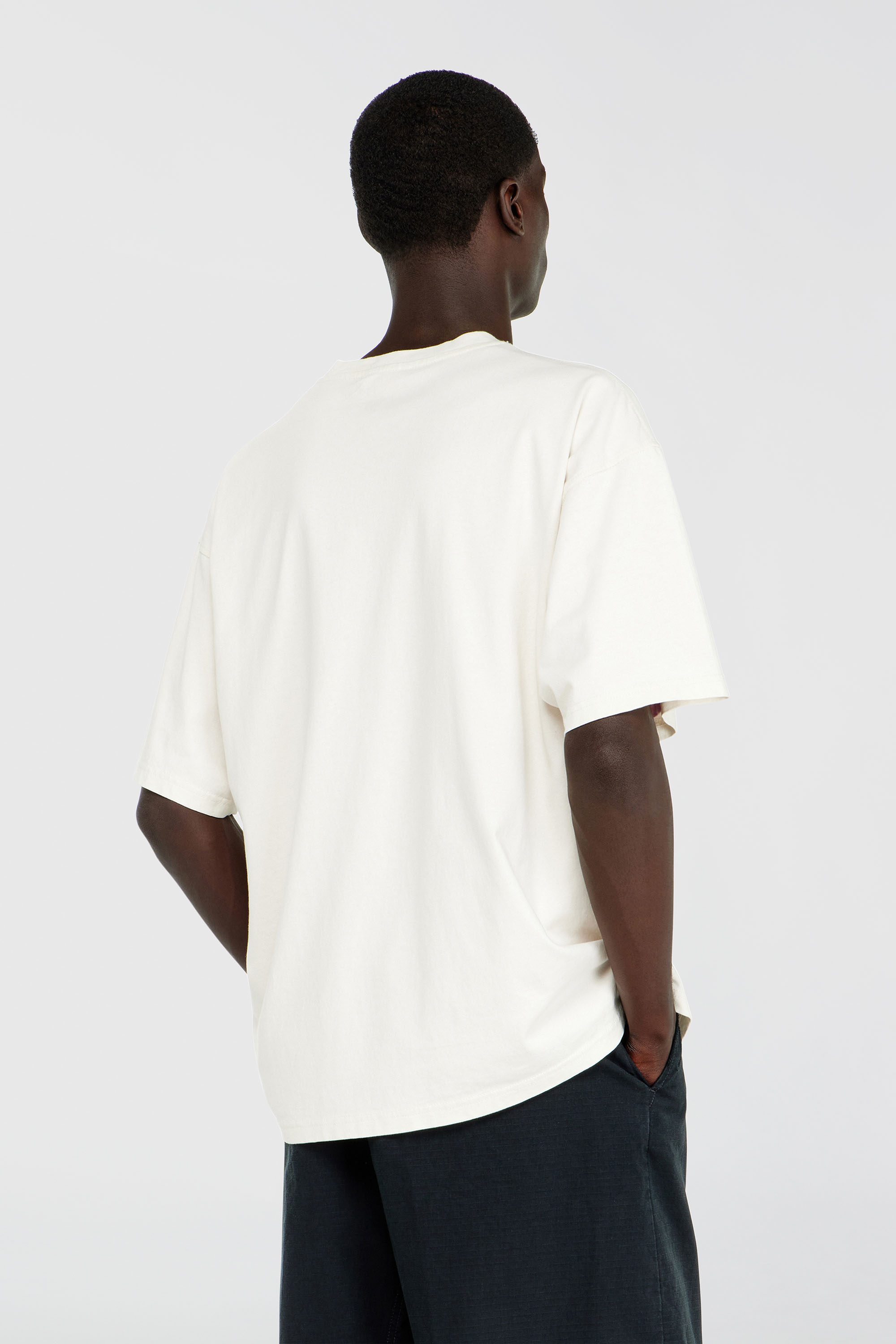 Diesel - T-BOXT-N14, T-shirt con stampa distressed floccata Uomo in Bianco - 4