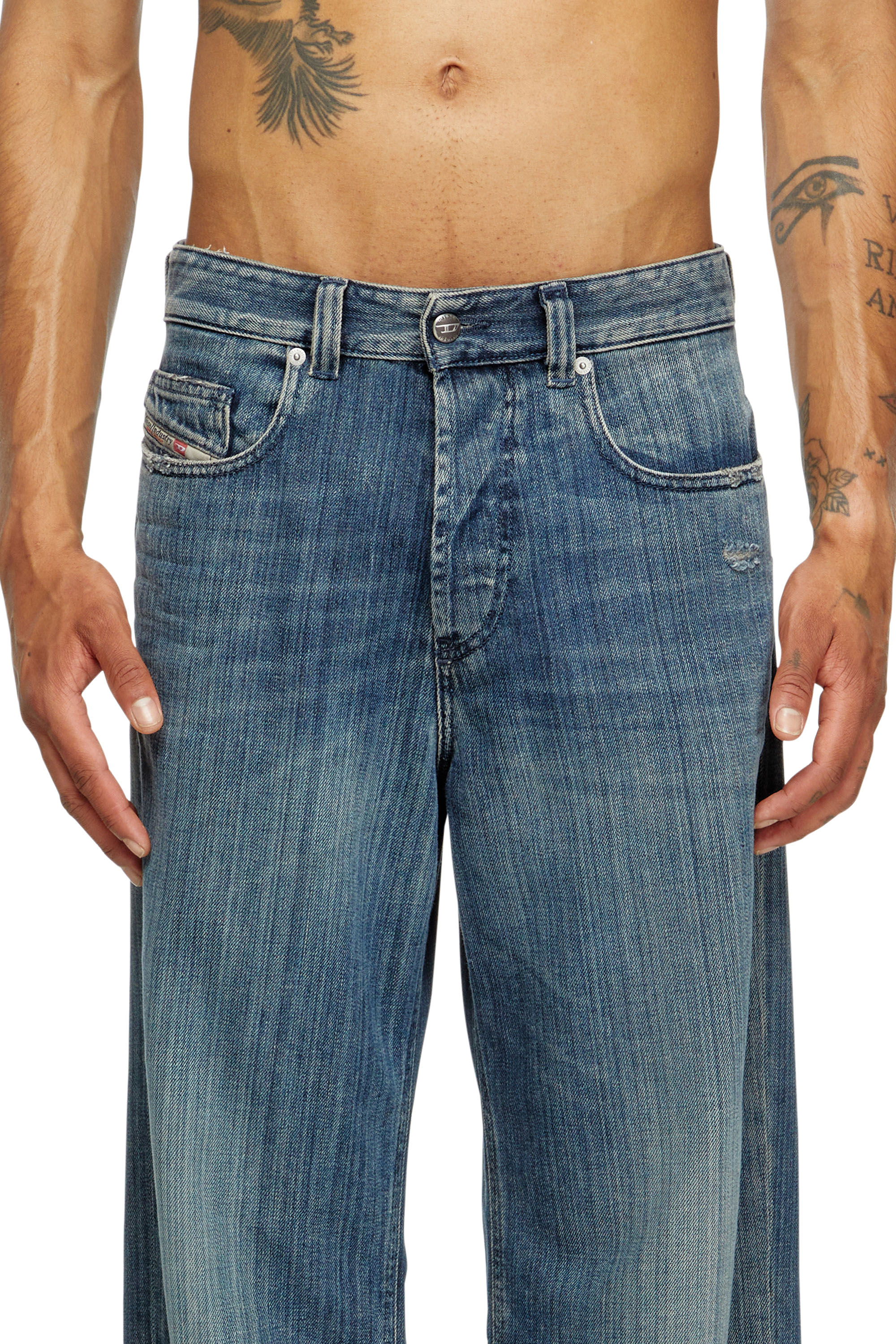 Diesel - Relaxed Jeans 2001 D-Macro 09M09 Uomo, Blu Scuro - Image 5