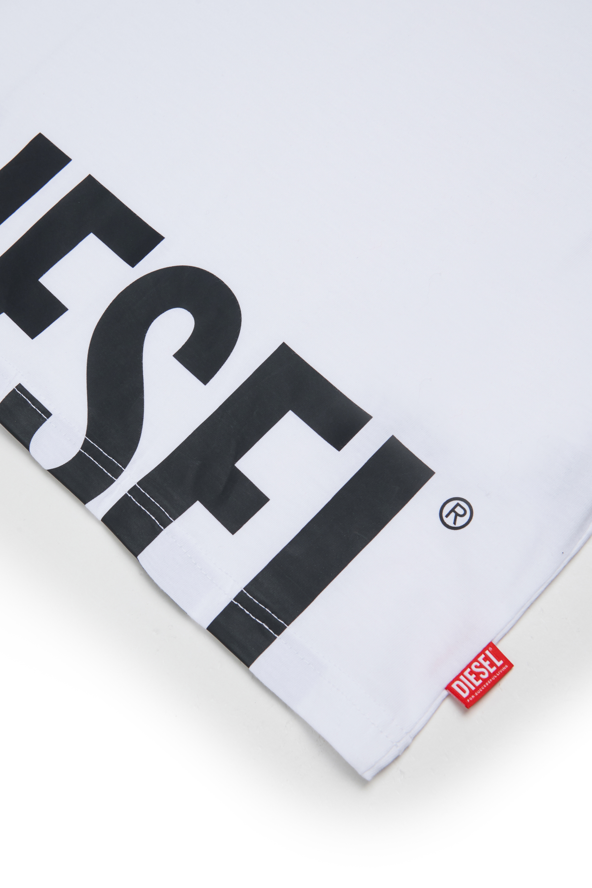 Diesel - TPRES, T-shirt con logo cut-off Uomo in Bianco - 4