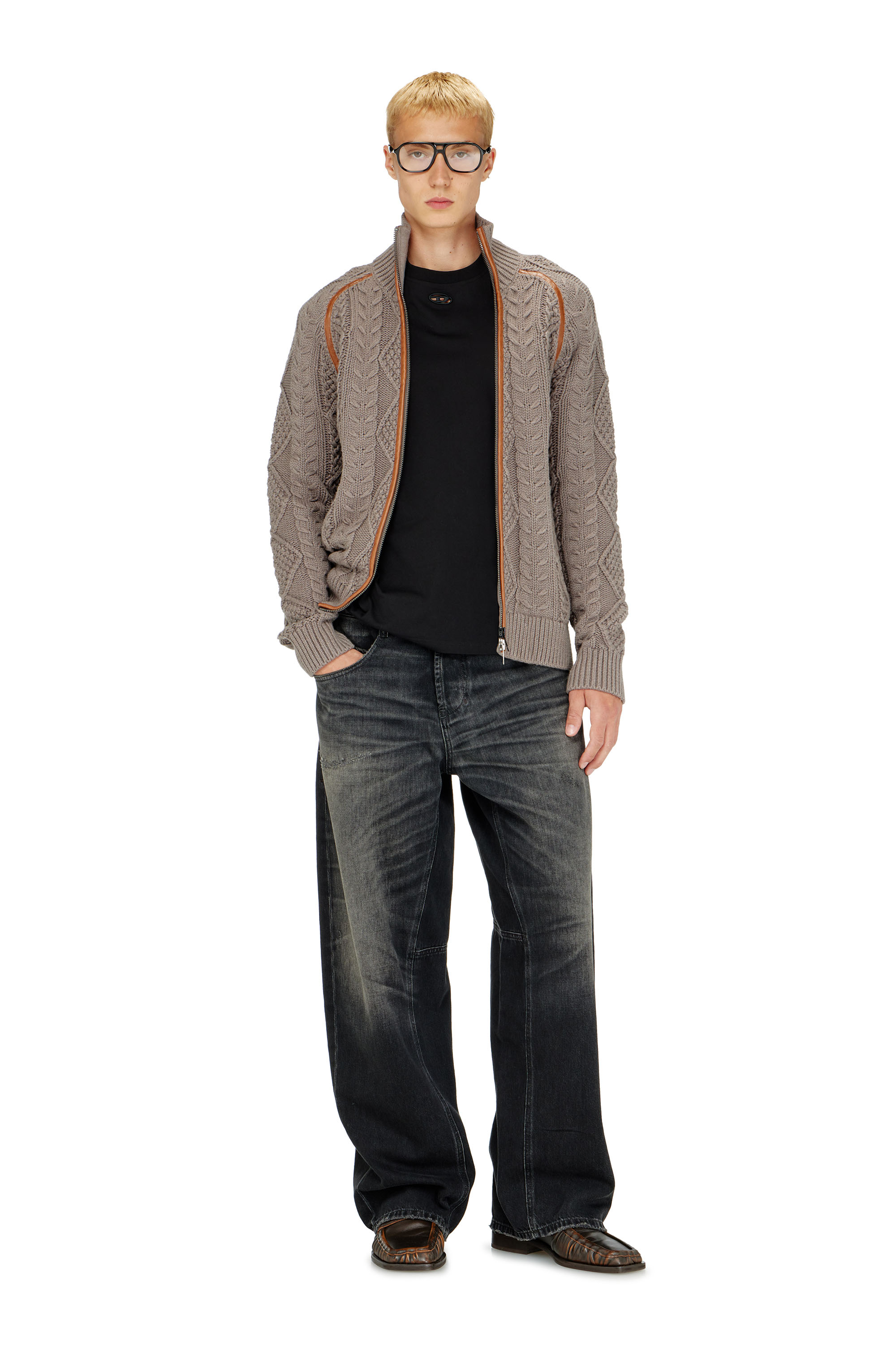 Diesel - T-BOXT-DCO, T-shirt in cotone dalla vestibilit&agrave; rilassata con ricamo Oval D Uomo in Nero - 2