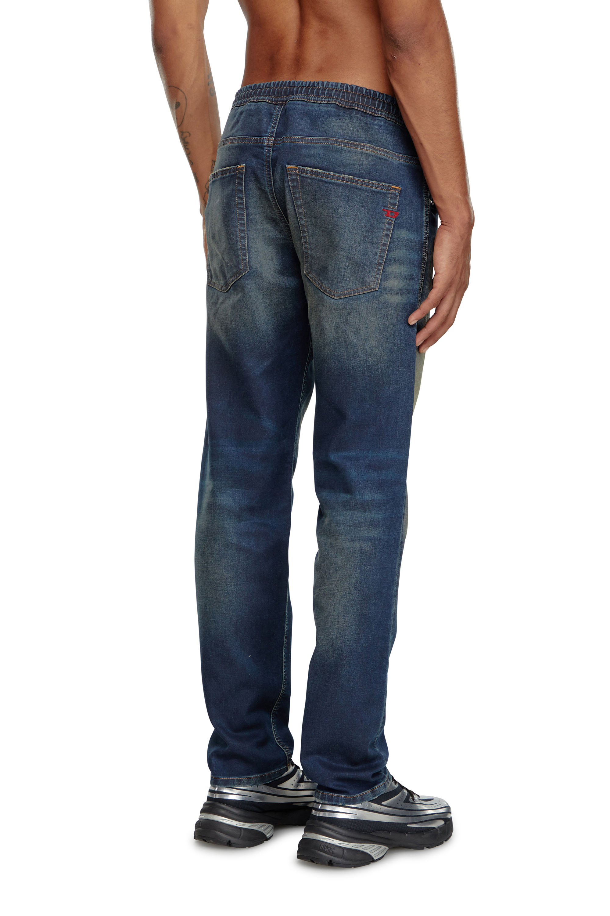 Diesel - Regular 2030 D-Krooley Joggjeans® 09J34 Uomo, Blu Scuro - Image 2