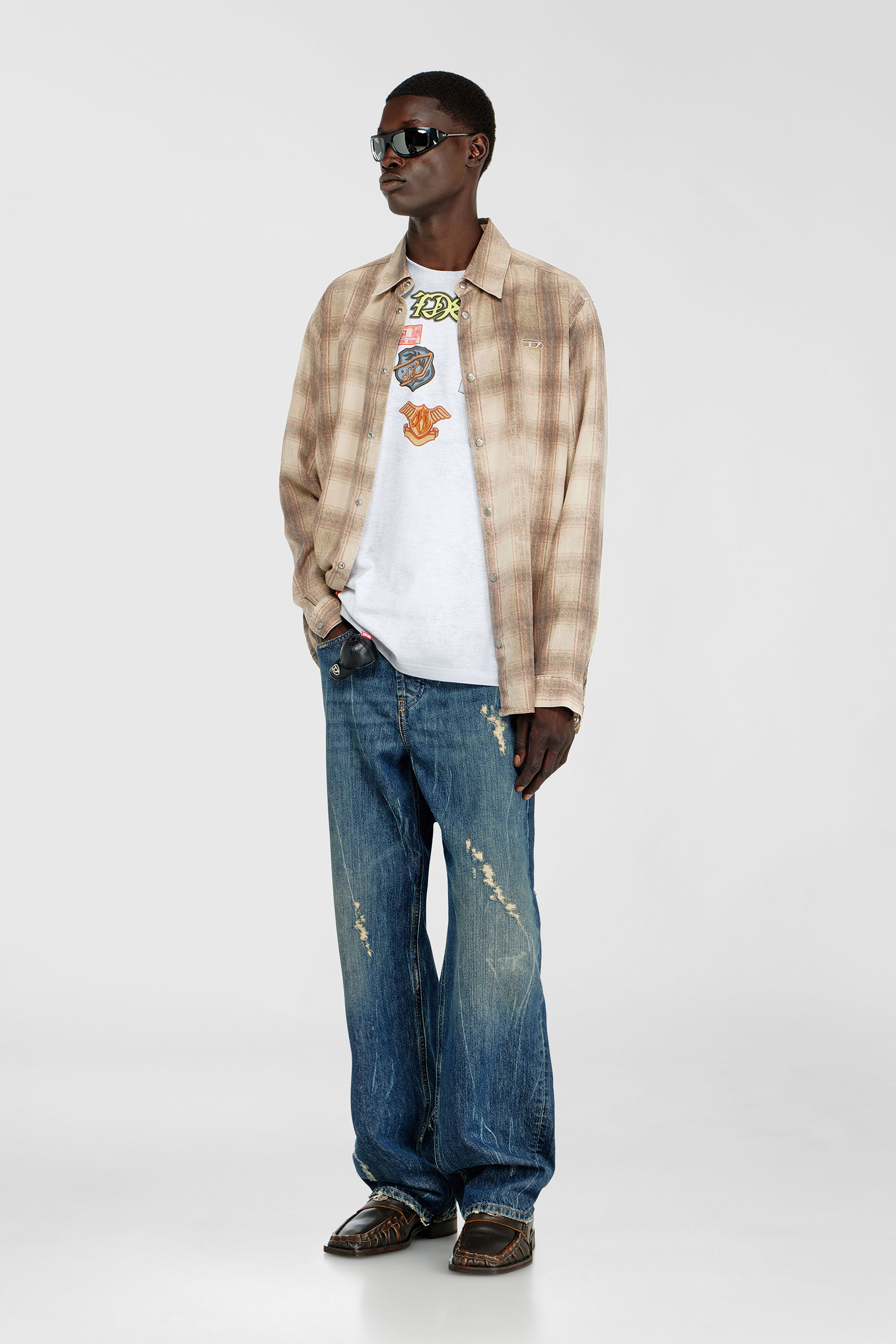 Diesel - T-BOXT-AA6, T-shirt in cotone con stampa patch all-over Uomo in Bianco - 2