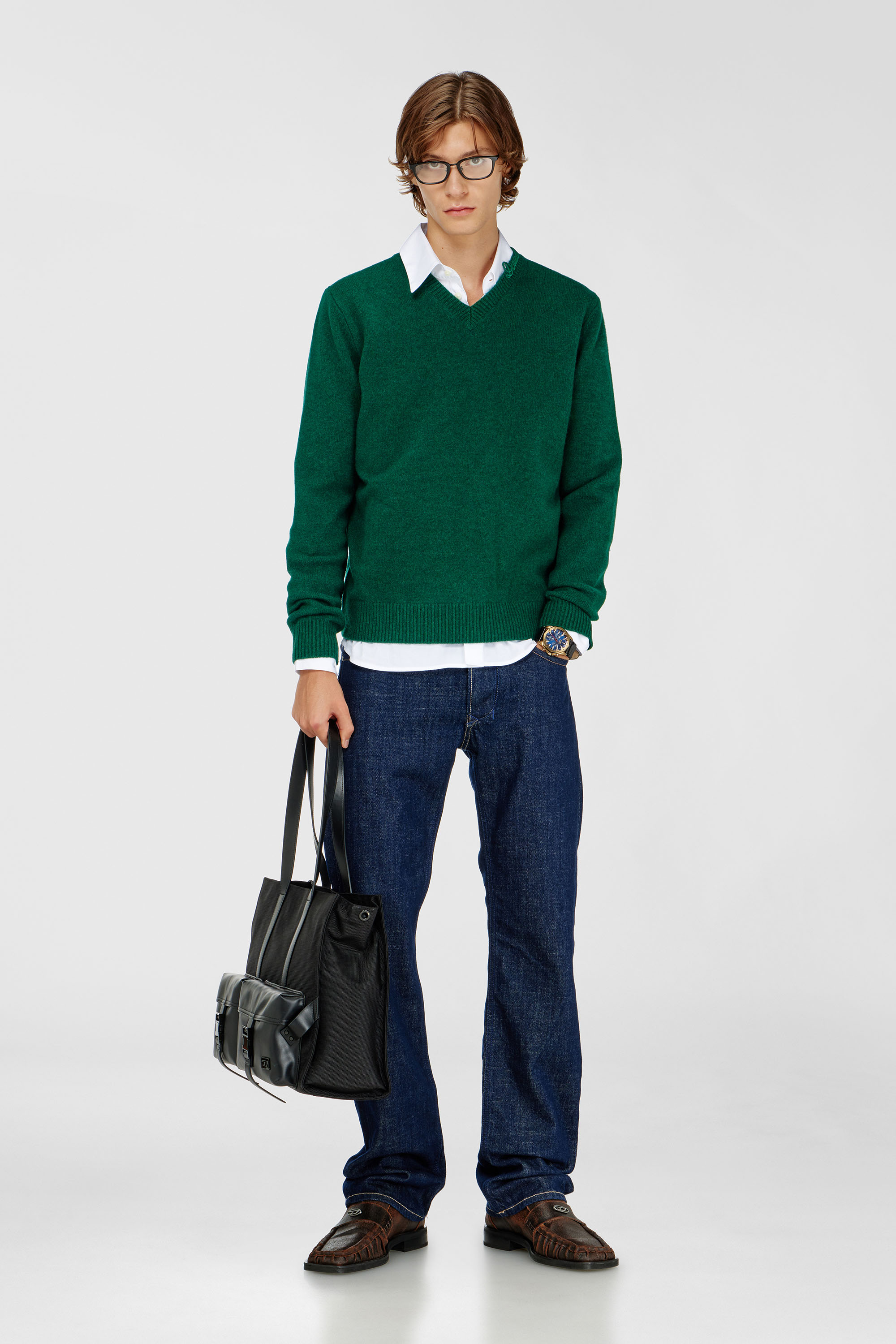Diesel - K-IMER, Maglione in lana con scollo a V e logo sul collo Uomo in Verde - 2