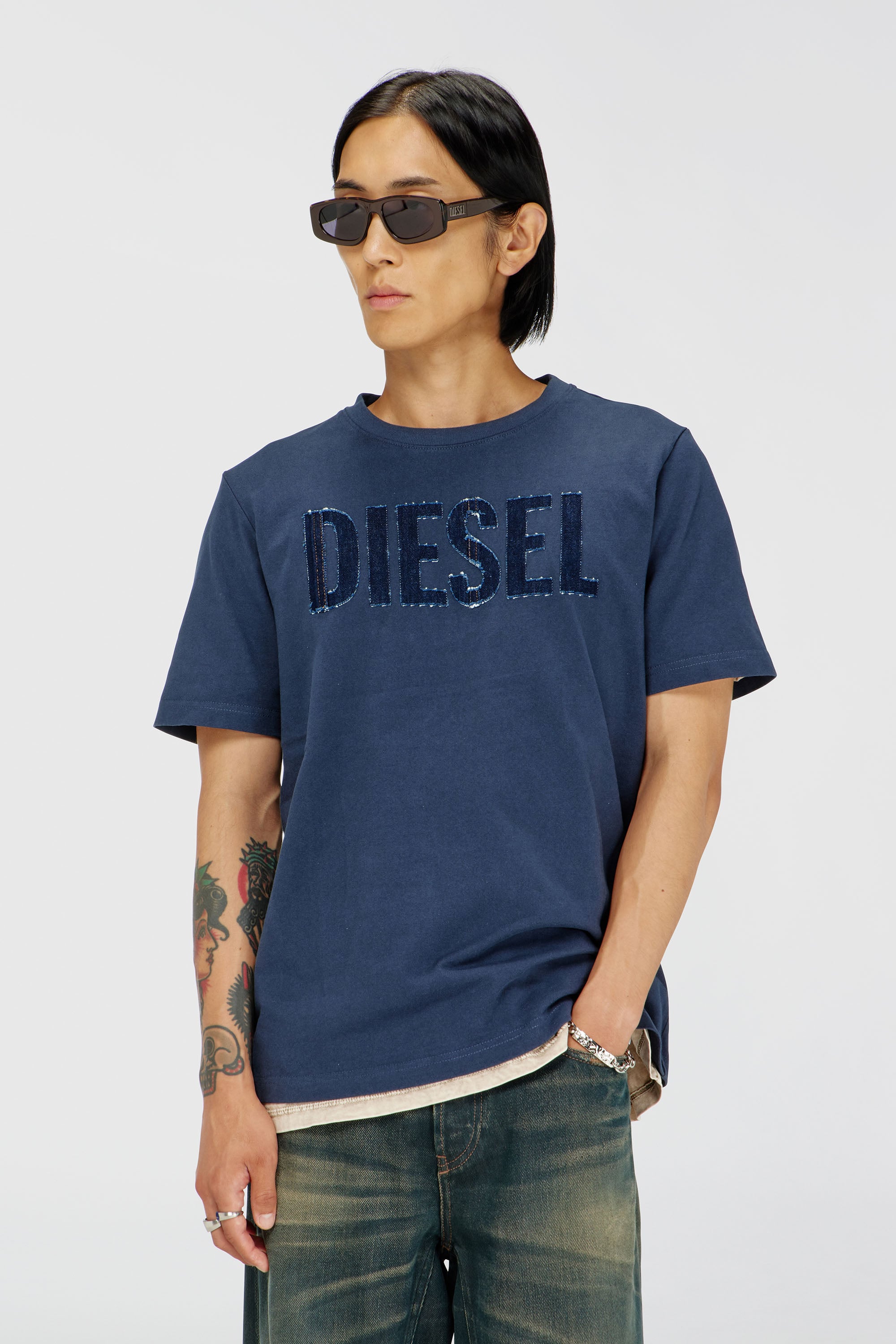 Diesel - T-JUST-APP-T92, T-shirt in cotone con stampa logo Diesel tono su tono Uomo in Blu - 1