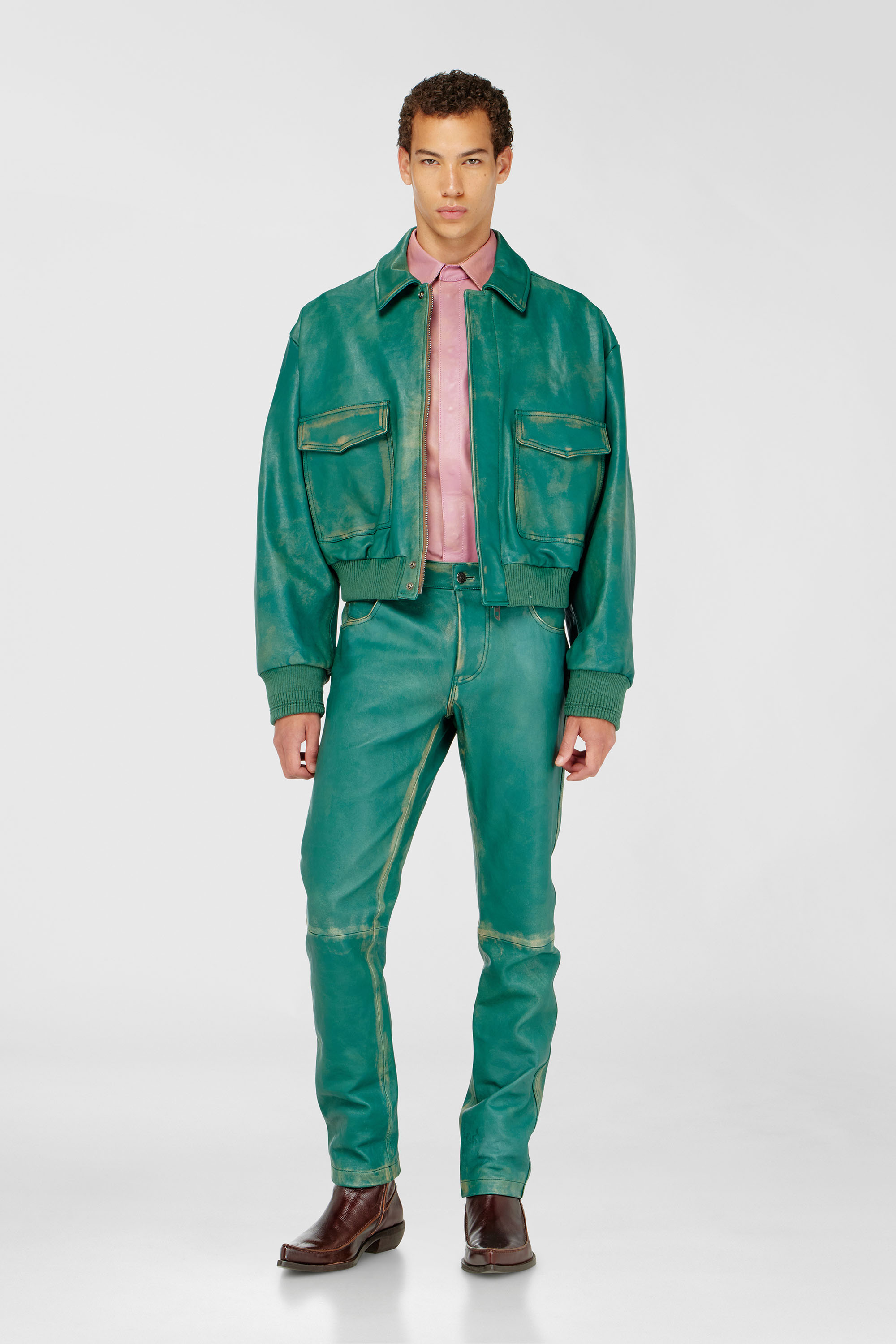 Diesel - P-OCKET, Pantaloni in pelle lavorata Uomo in Verde - 1