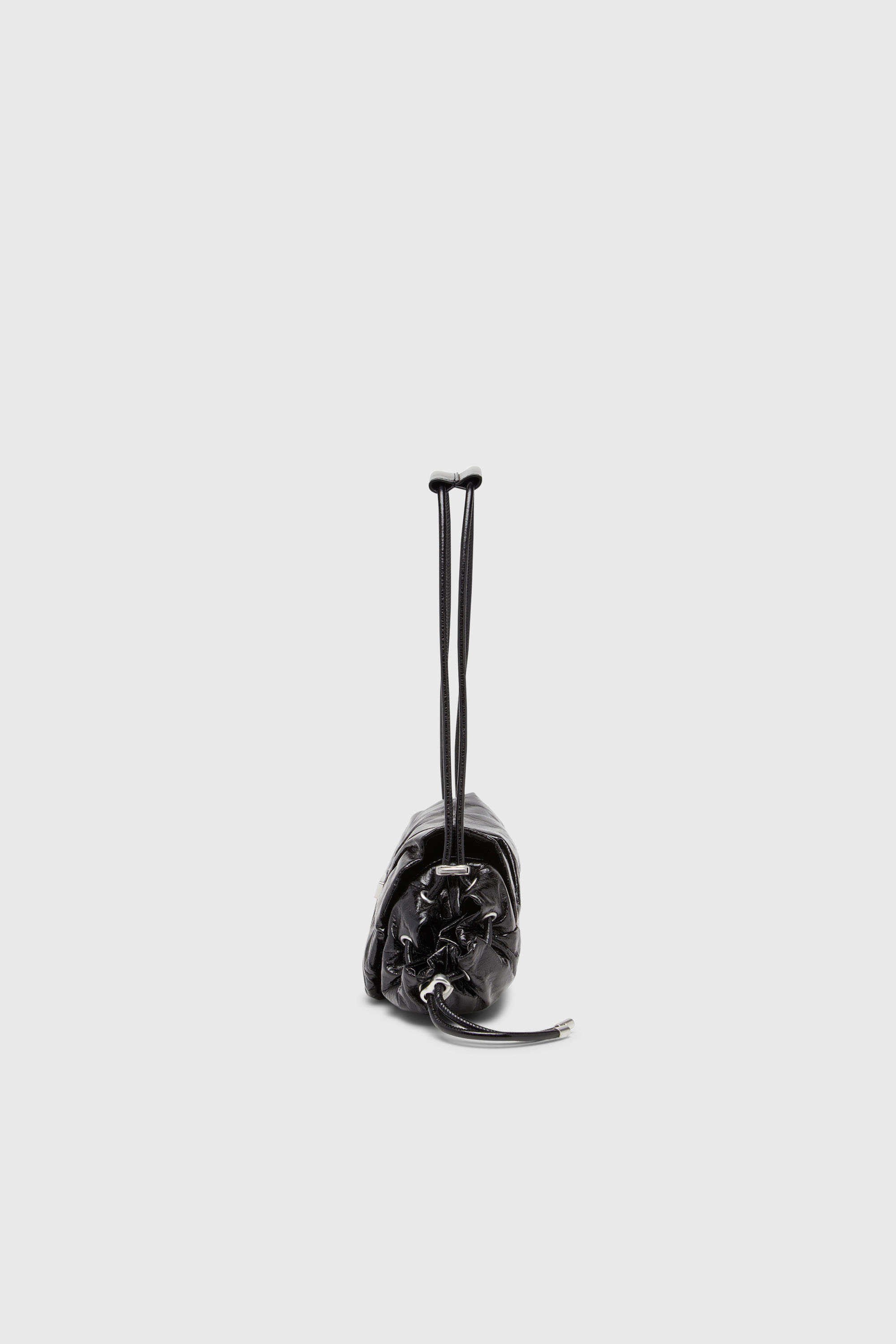 Diesel - SCRUNCH-D SHOULDER S, Scrunch-D-Borsa a spalla piccola arricciata in pelle lucida Donna in Nero - 5