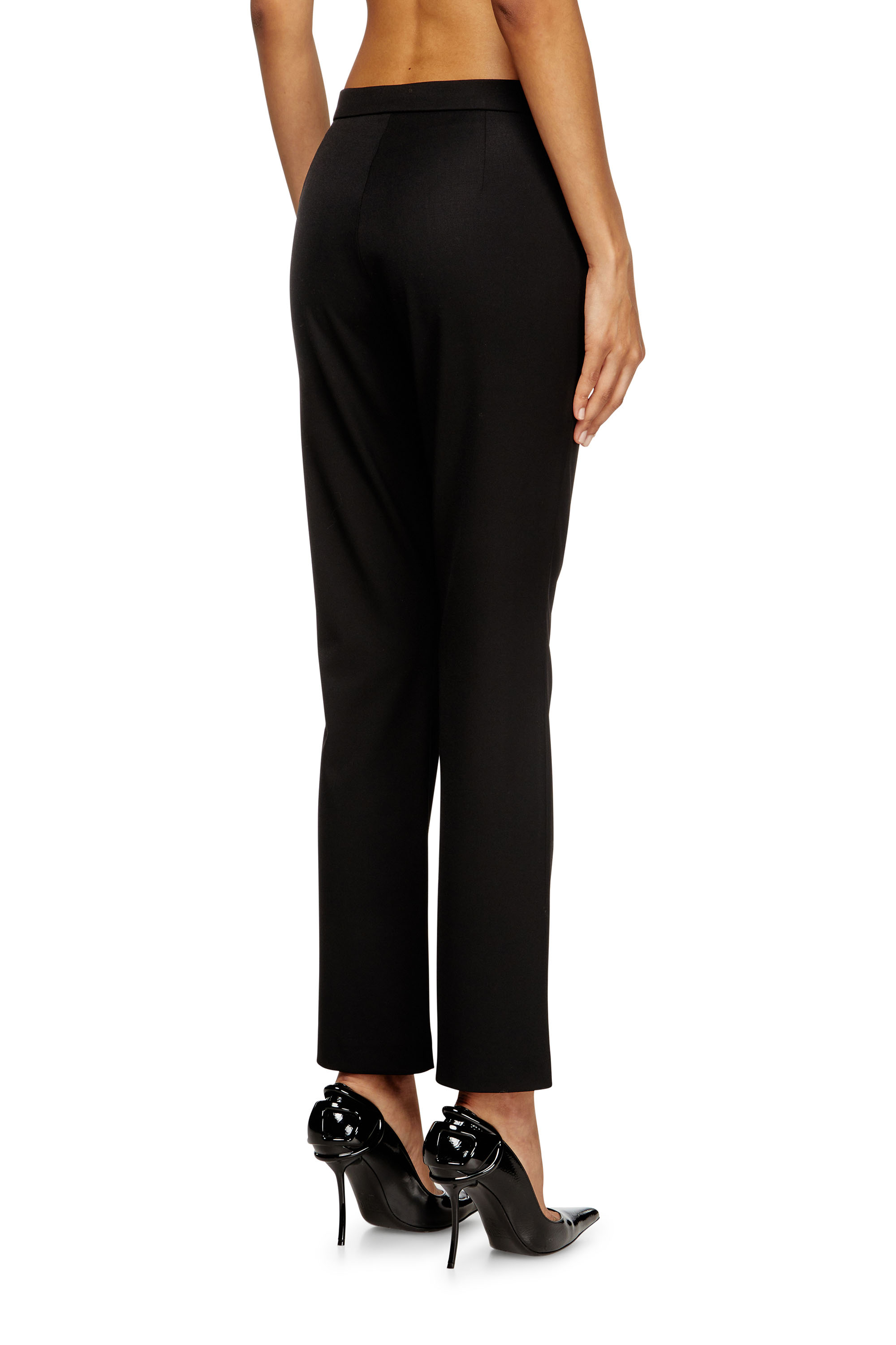 Diesel - P-LACER-R2, Pantaloni misto lana con tasche a filo Donna in Nero - 4