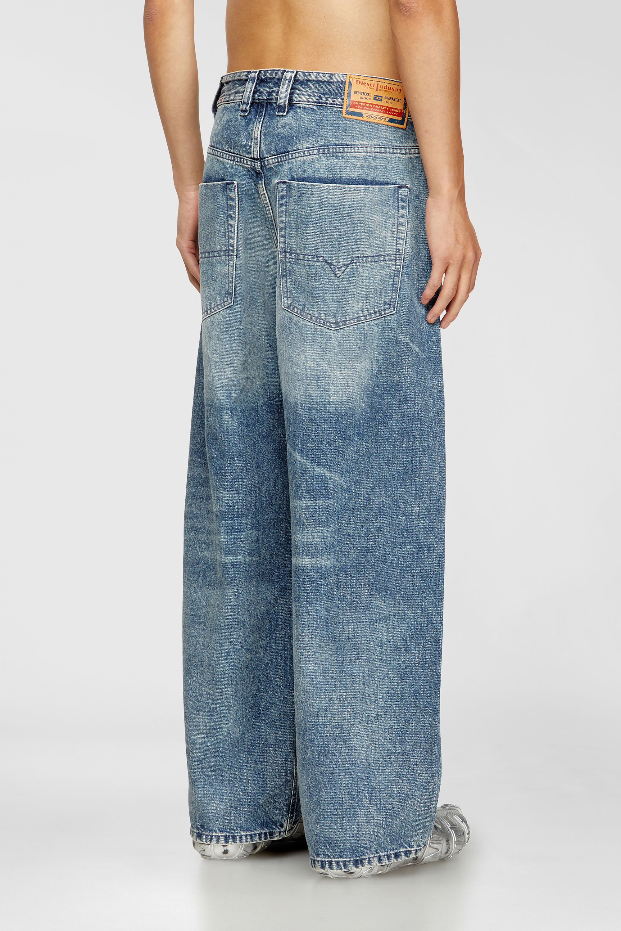 Diesel - Relaxed Jeans 1997 D-Enim 007DA Unisex, Blu Chiaro - Image 3