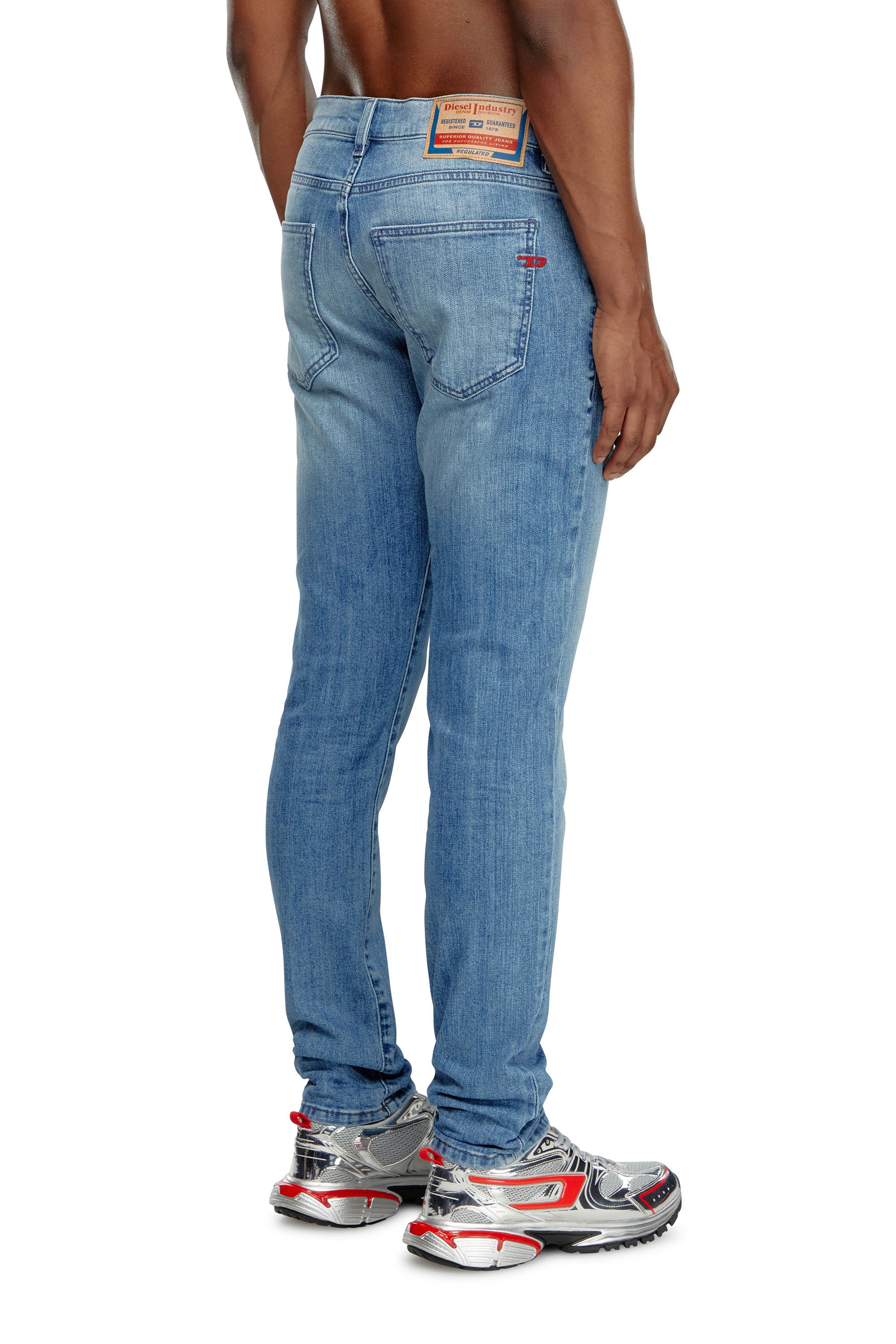 Diesel - Slim Jeans 2019 D-Strukt 0GRDI, Blu Chiaro - Image 2