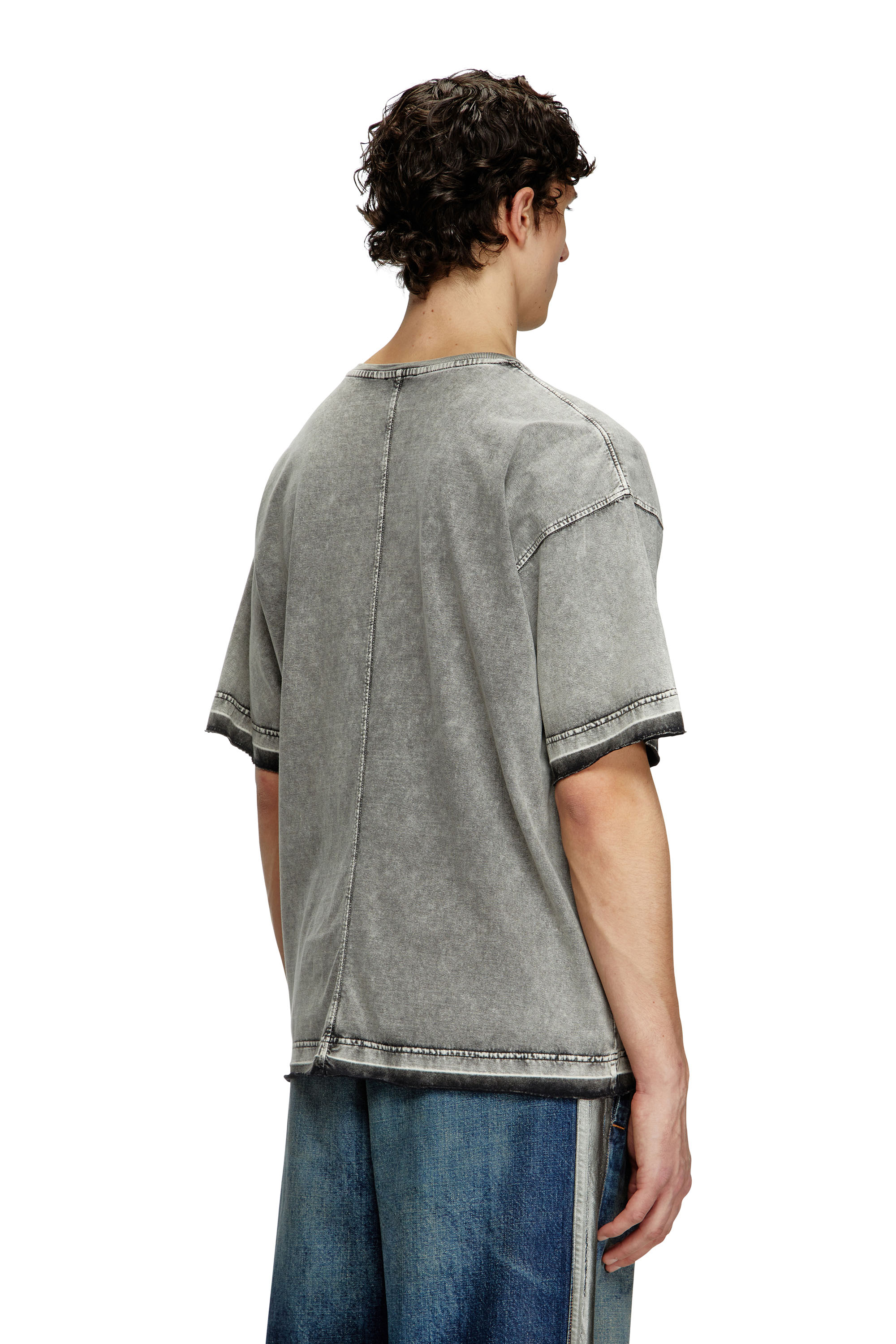 Diesel - T-HOXT, T-shirt effetto denim con orli scuciti Uomo in Grigio - 4