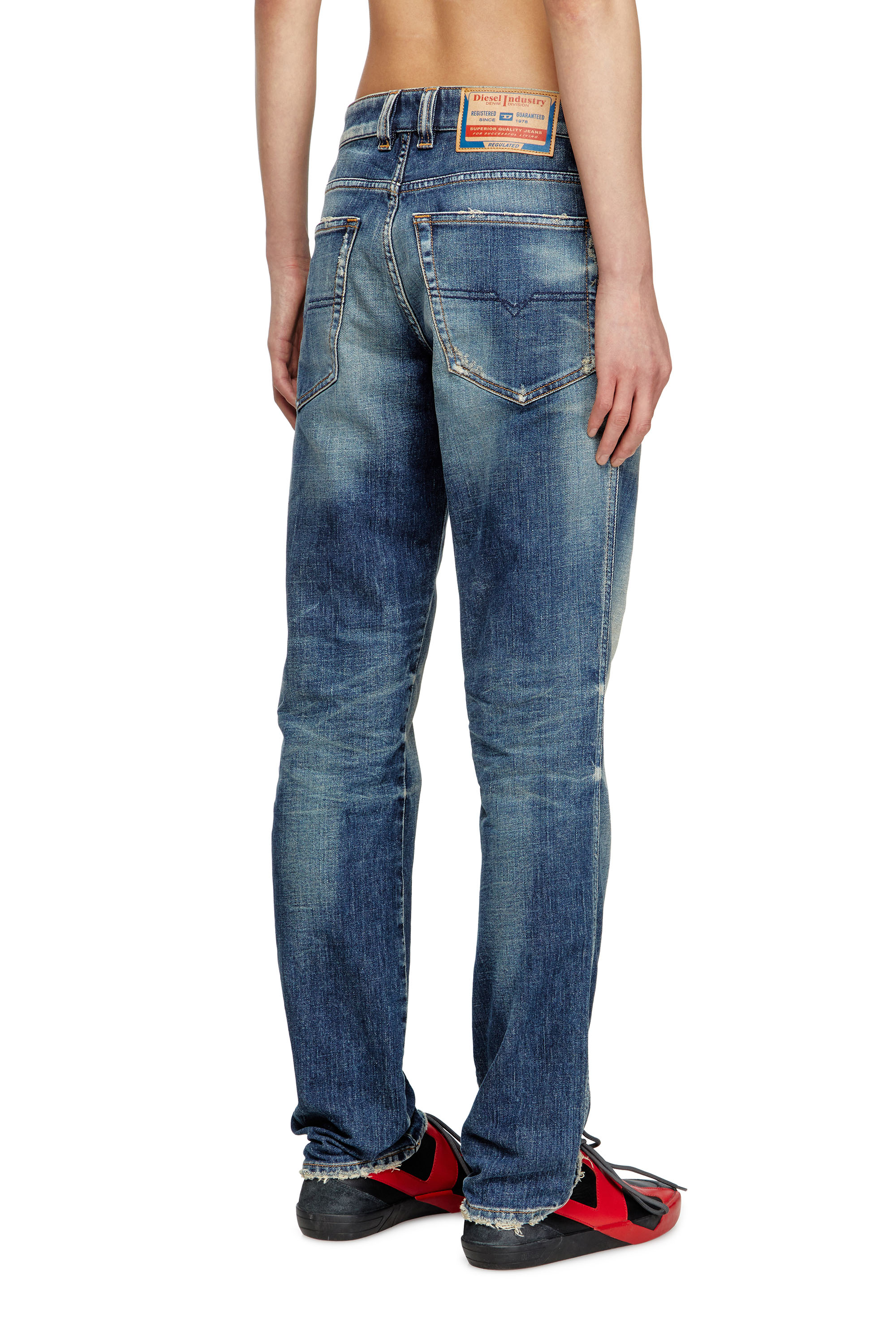Diesel - Slim Jeans 1993 D-Vyl 09M55 Uomo, Blu Scuro - Image 4