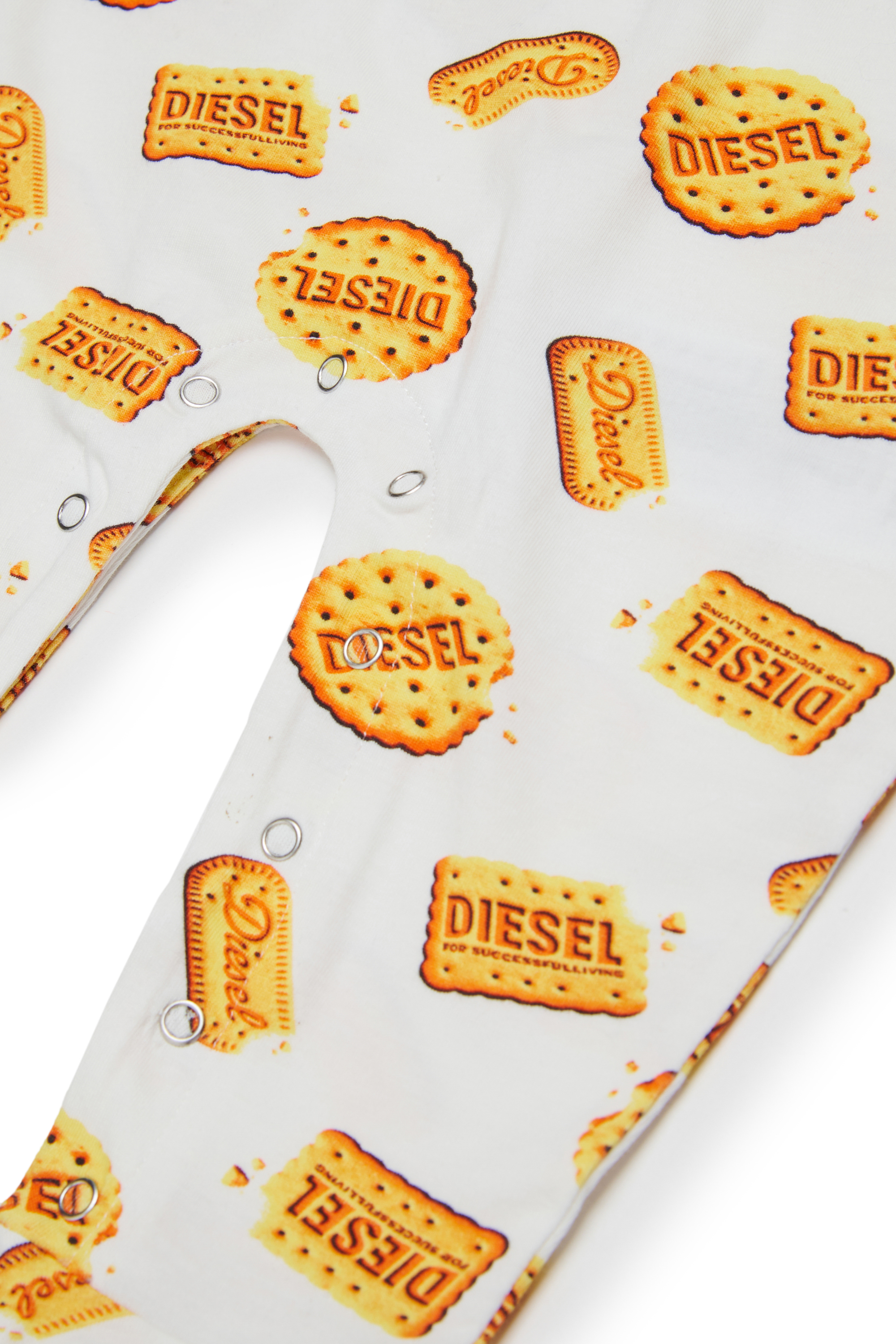 Diesel - UNNY-NB, Tutina con stampa Diesel biscotto Unisex in Bianco - 4