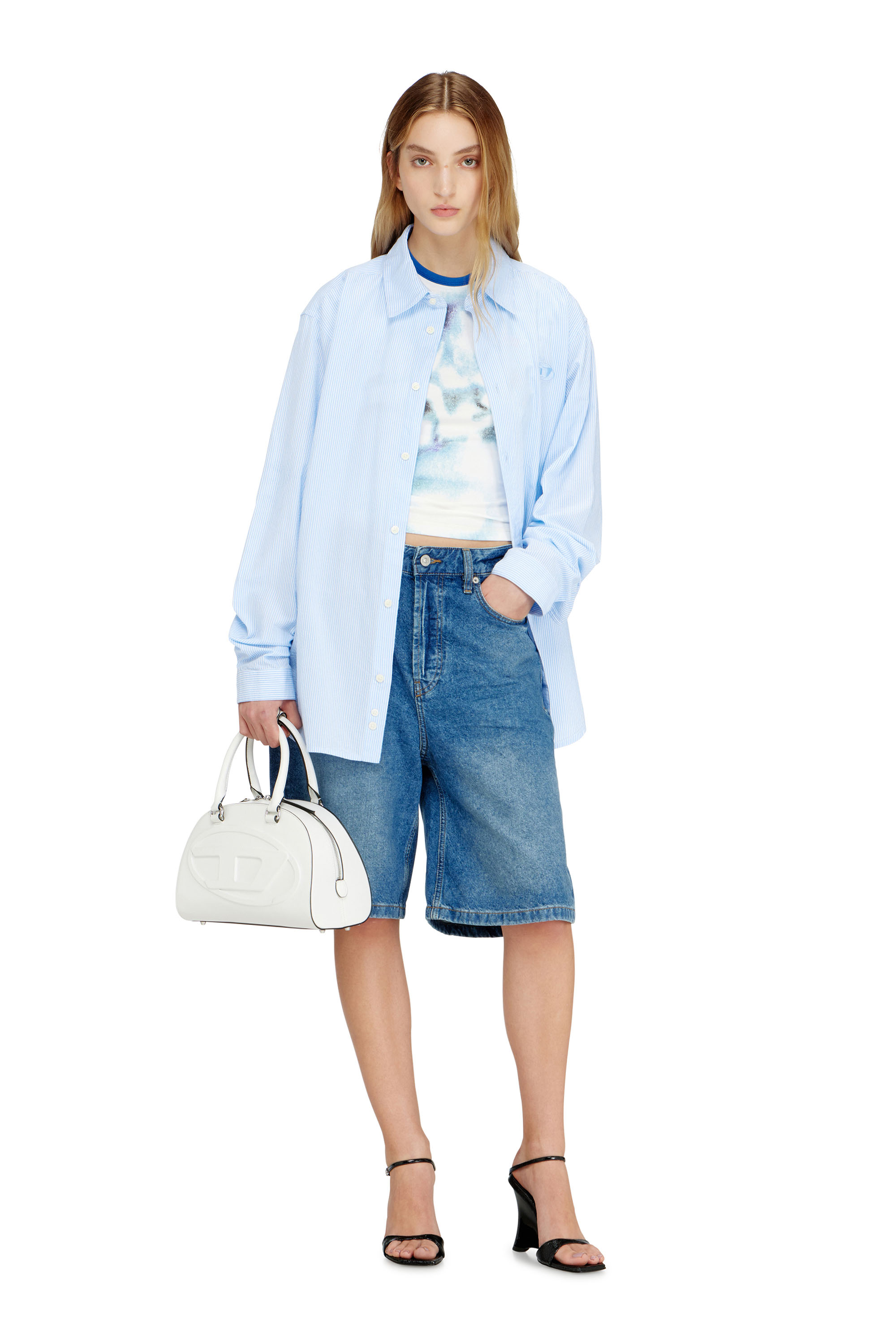 Diesel - DE-SIRE-SHORT, Shorts in denim dal lavaggio pulito Donna in Blu - 2