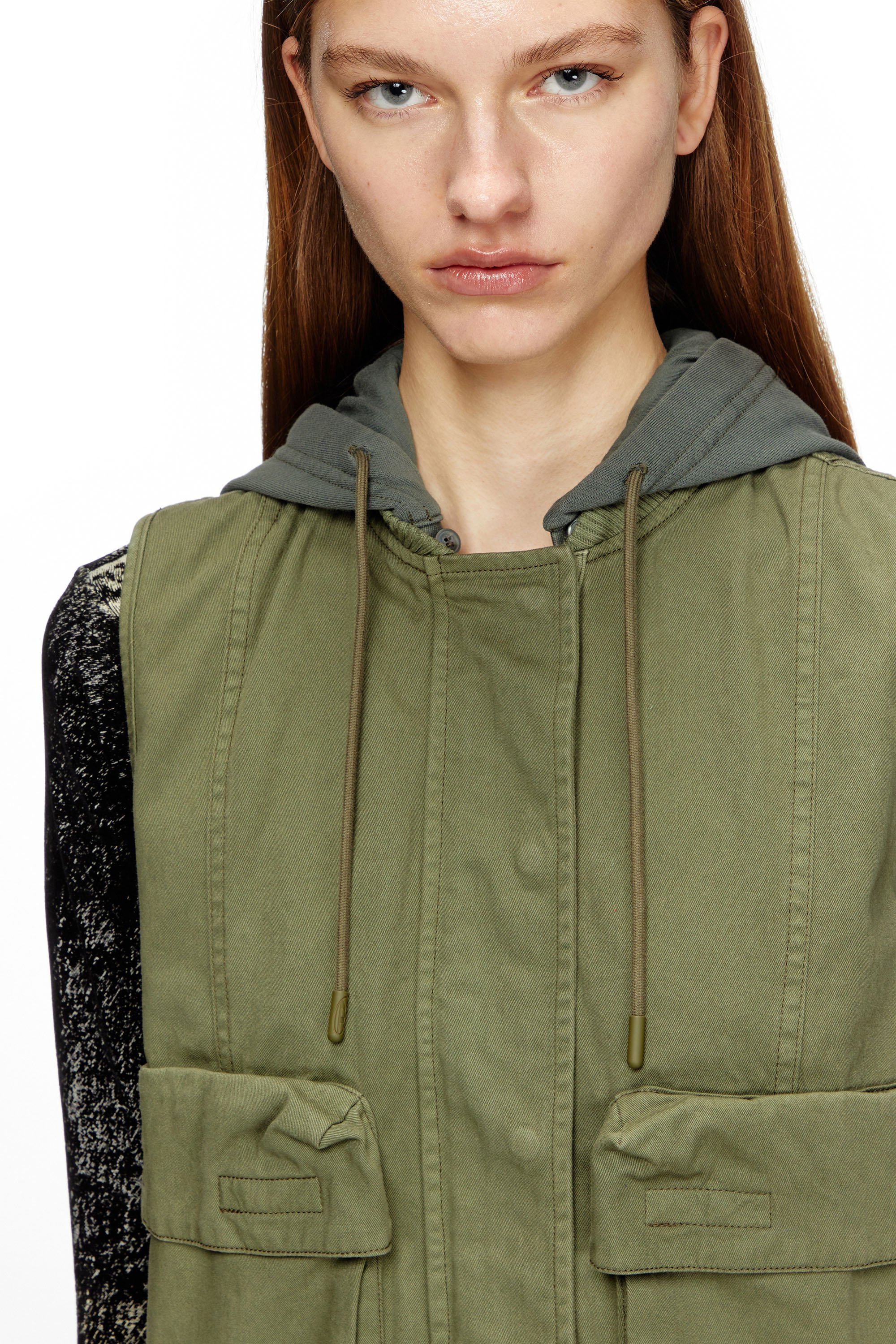 Diesel - G-ENESIS, Gilet con cappuccio in twill di cotone Donna in Verde - 5