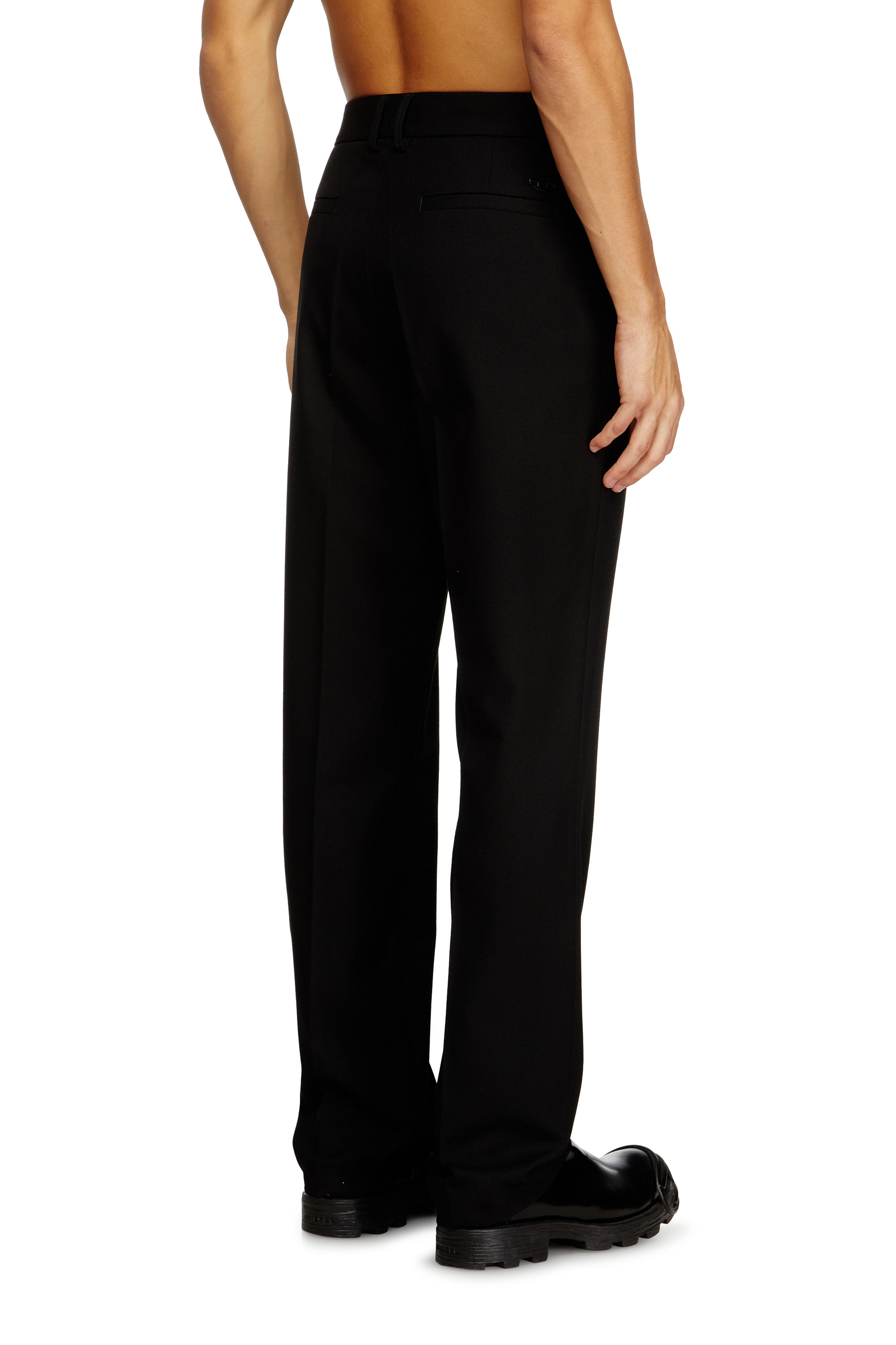 Diesel - P-AM-EPCI, Pantaloni in misto lana con targhetta in metallo Uomo in Nero - 4