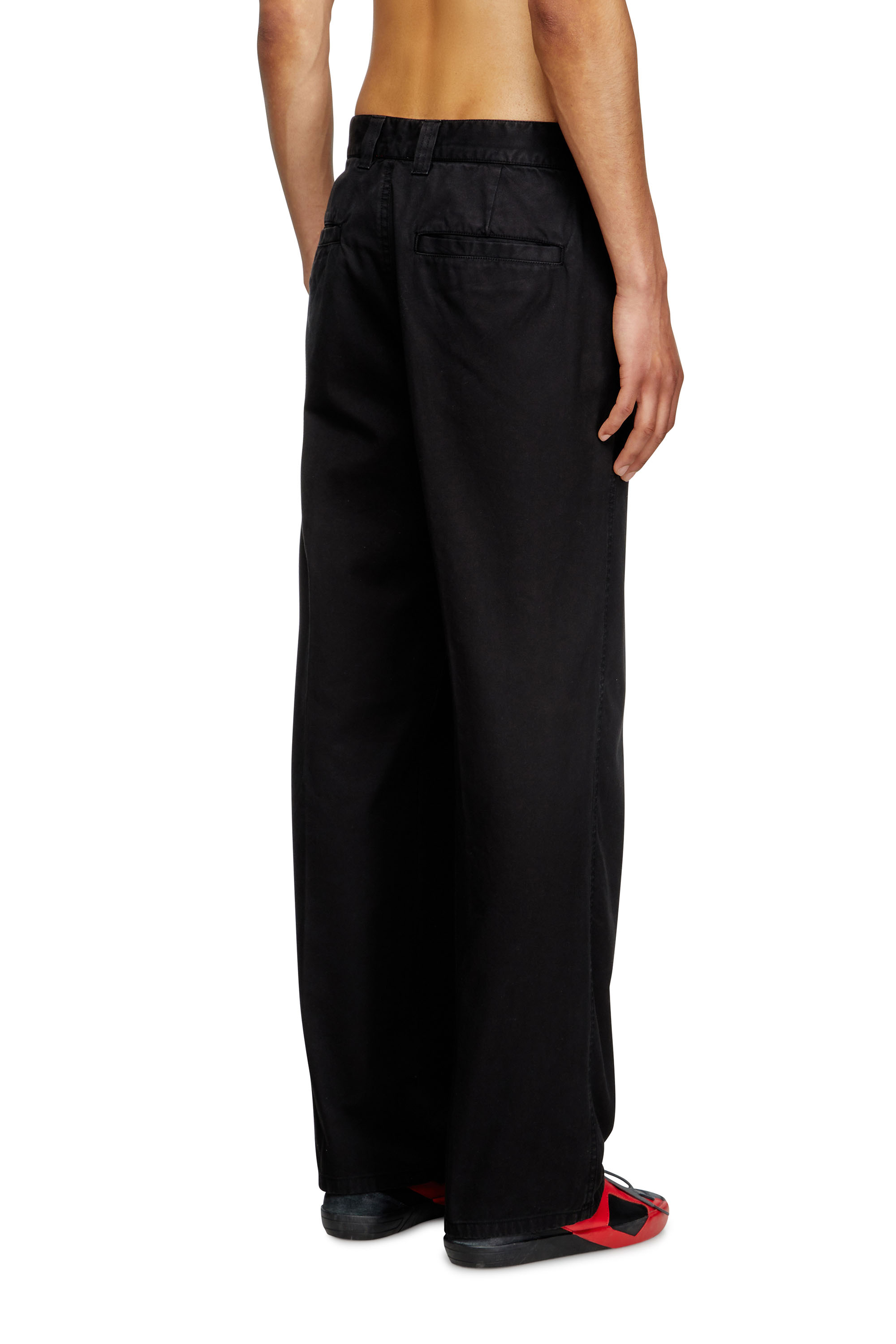 Diesel - P-HANT-CHINO, Pantaloni chino Uomo in Nero - 4