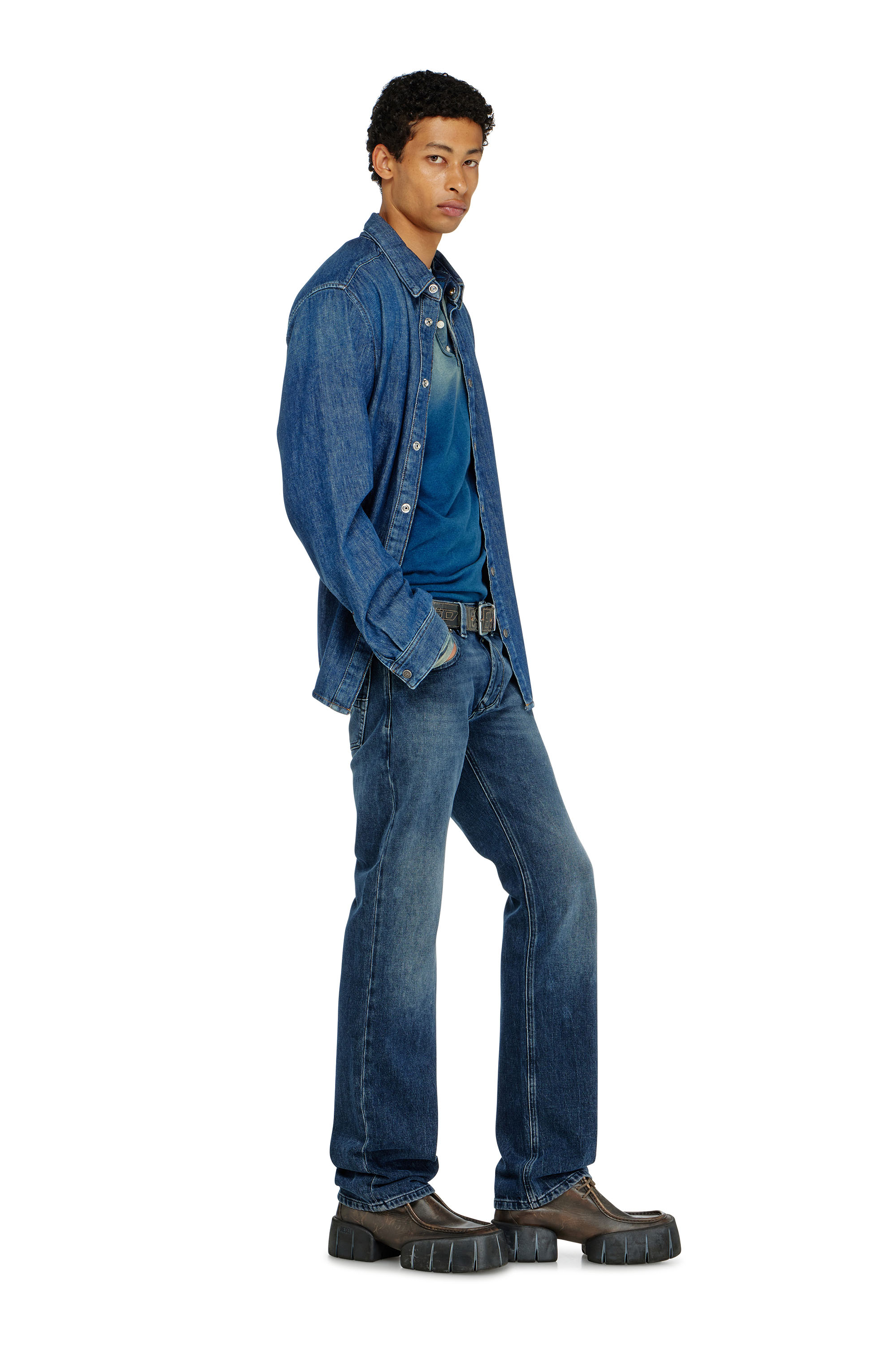 Diesel - Regular Jeans 1985 Larkee 0KBBM Uomo, Blu Scuro - Image 3