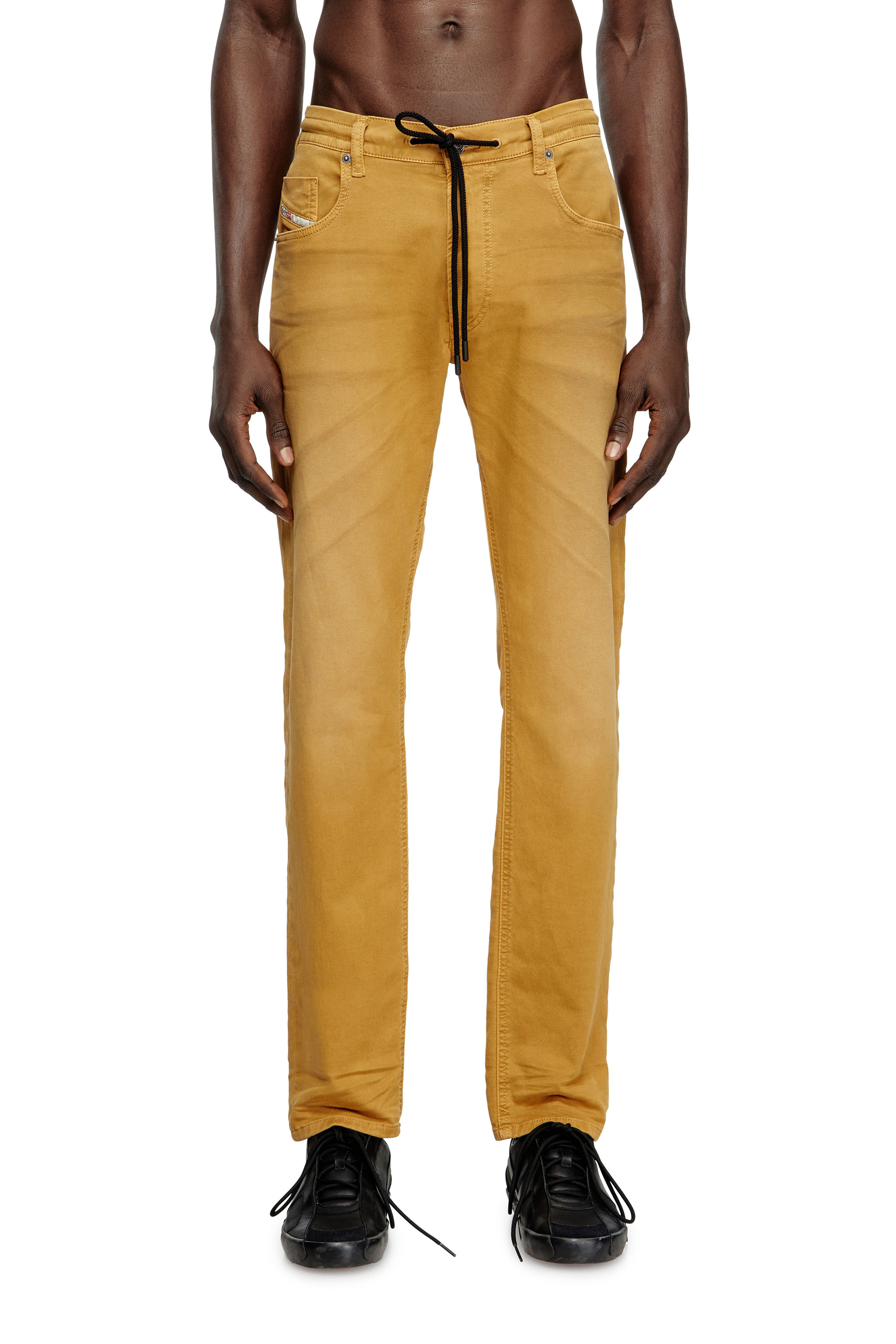 Diesel - Regular 2030 D-Krooley Joggjeans® 0670M Uomo, Marrone Chiaro - Image 1