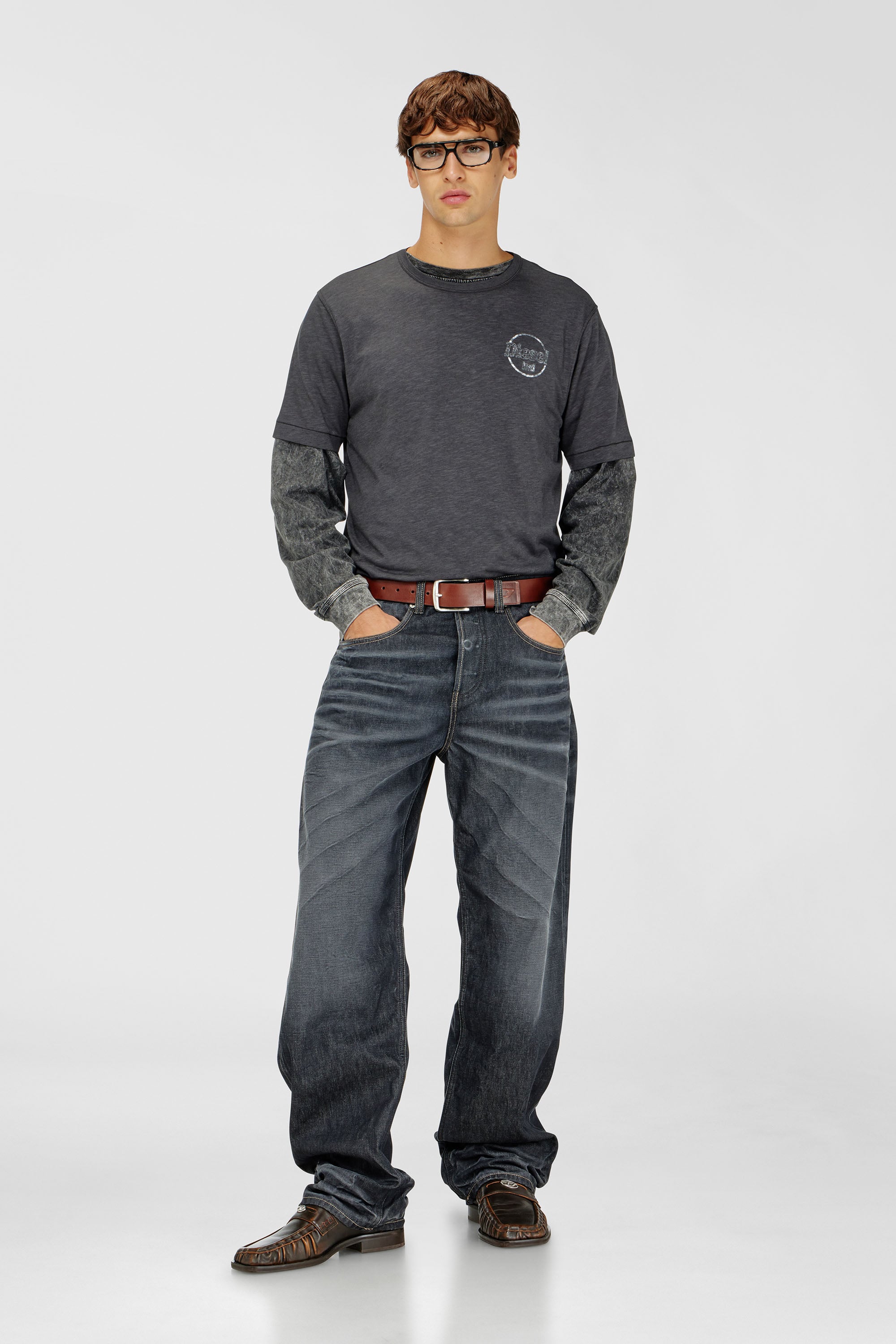 Diesel - T-ADJUST-B11, T-shirt in jersey fiammata con stampa craquel&eacute; Uomo in Grigio - 2