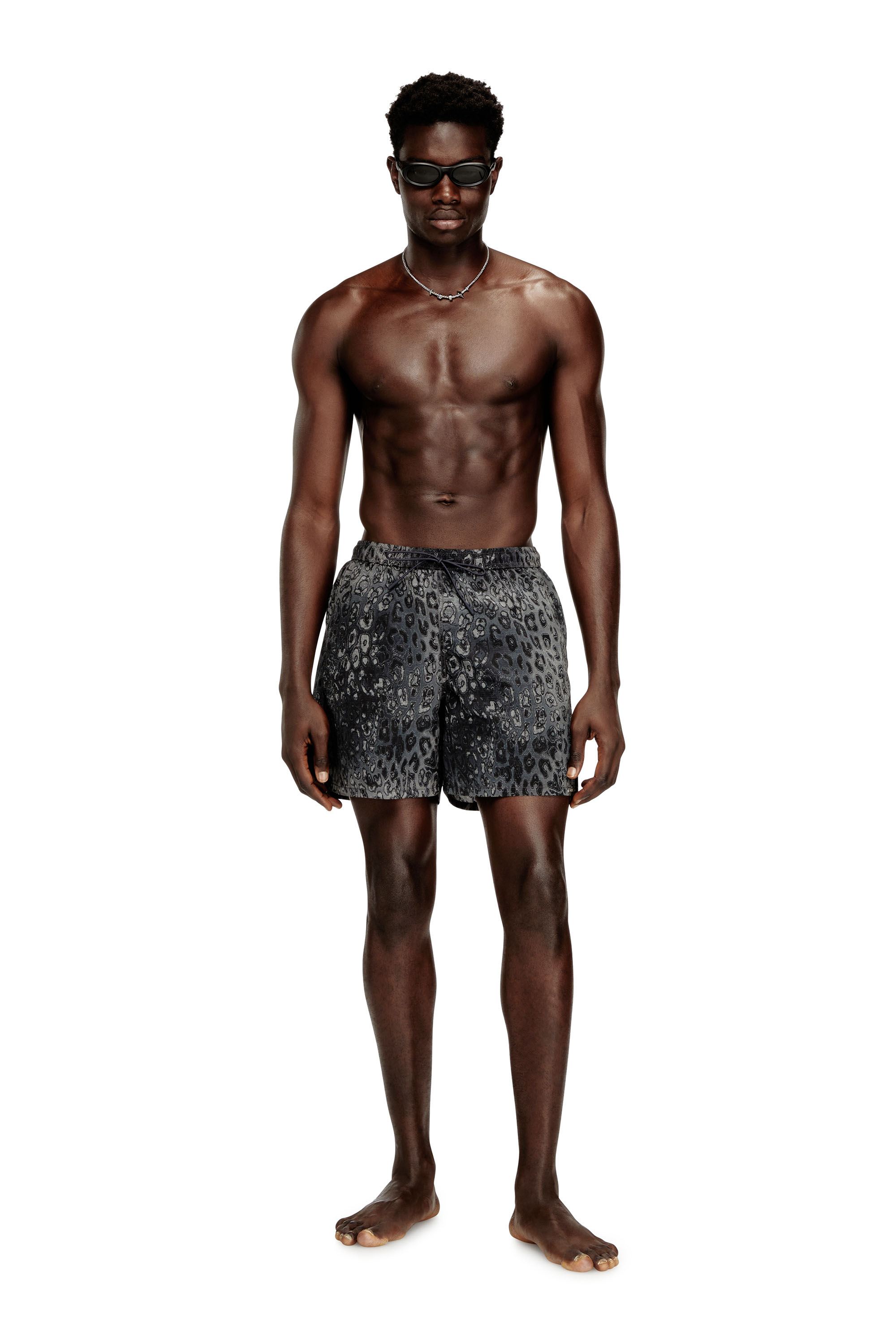 Diesel - SOCCER-41-UTLT, Shorts da mare con stampa animalier Uomo in ToBeDefined - 2