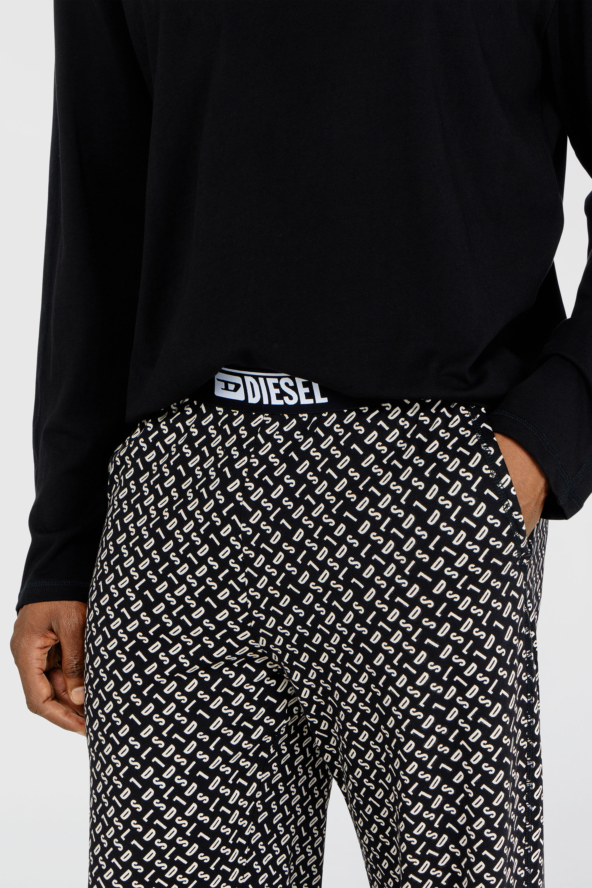 Diesel - SET-NOLAN-D-BOX, Pigiama set in cotone con pantaloni stampati Uomo in Nero - 4