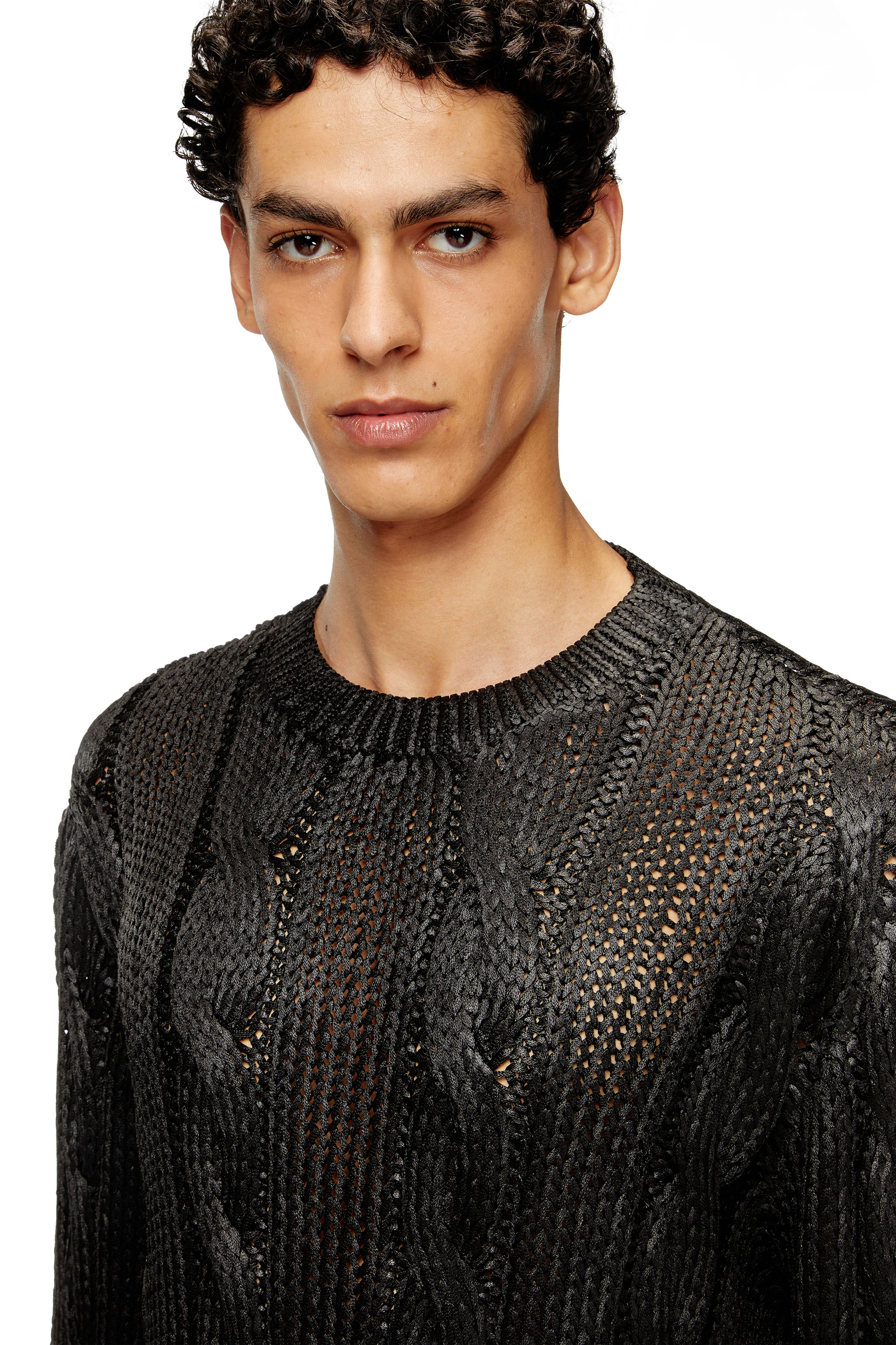 Diesel - K-MICHIU, Maglia con lavorazione a treccia e effetto shiny Uomo in Nero - 5