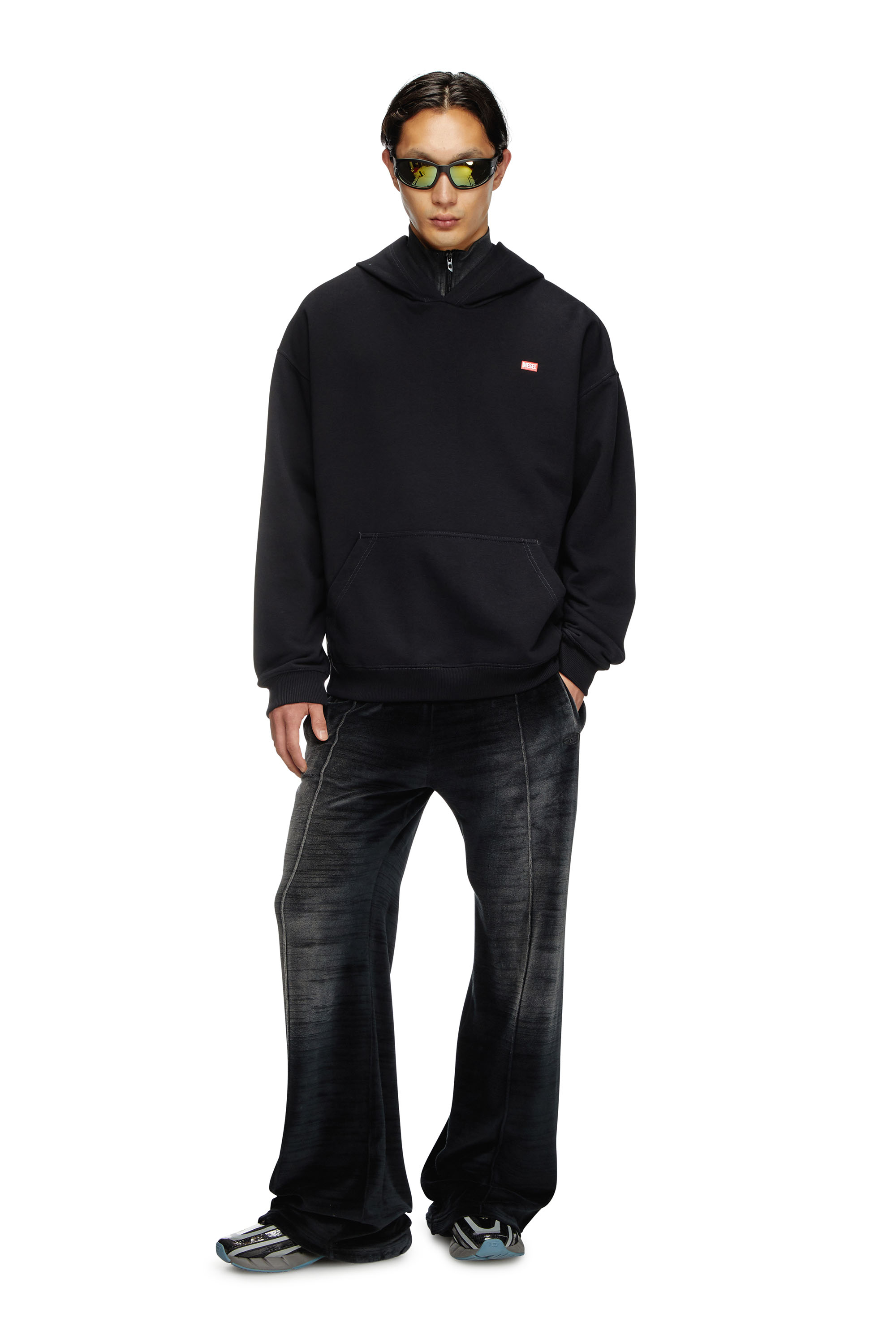 Diesel - S-BOXT-HOOD-R11, Hoodie con stampa runway Uomo in Nero - 2