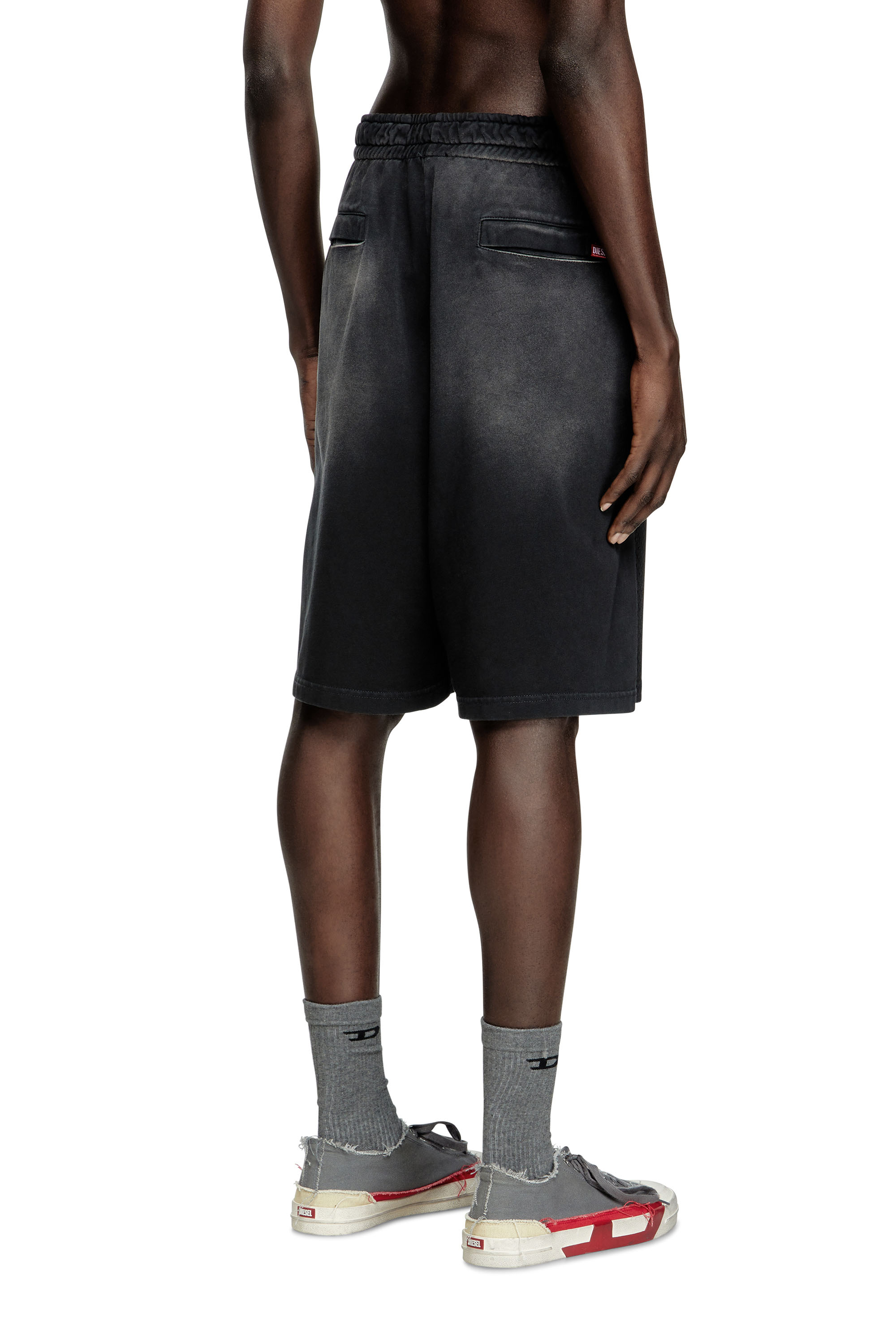 Diesel - P-TAIN-MESH, Short in jersey e felpa con effetto sfumato Uomo in Nero - 4