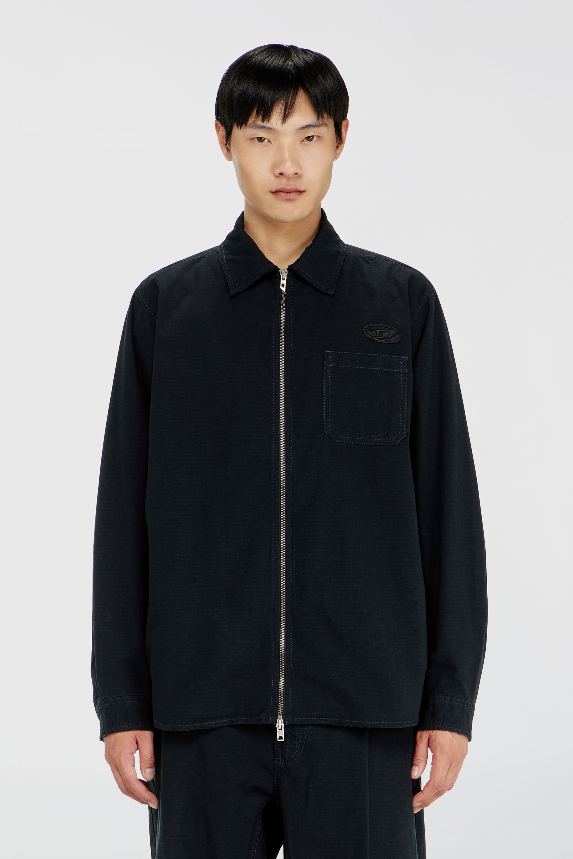Diesel - S-ALIAS-ZIP, Camicia in ripstop con chiusura a zip Uomo in Nero - 1