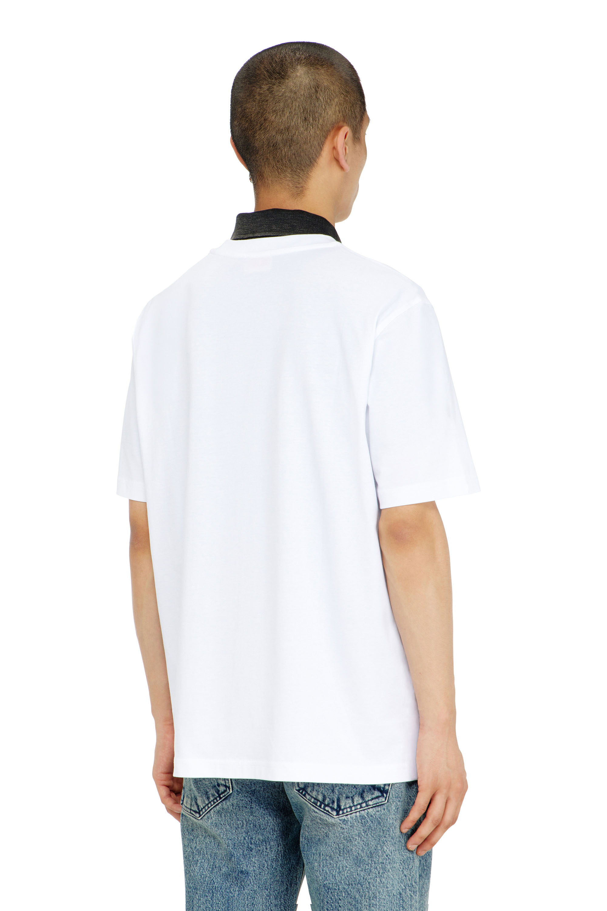 Diesel - T-ADJUST-AA12, T-shirt in cotone con patch logo Uomo in Bianco - 4