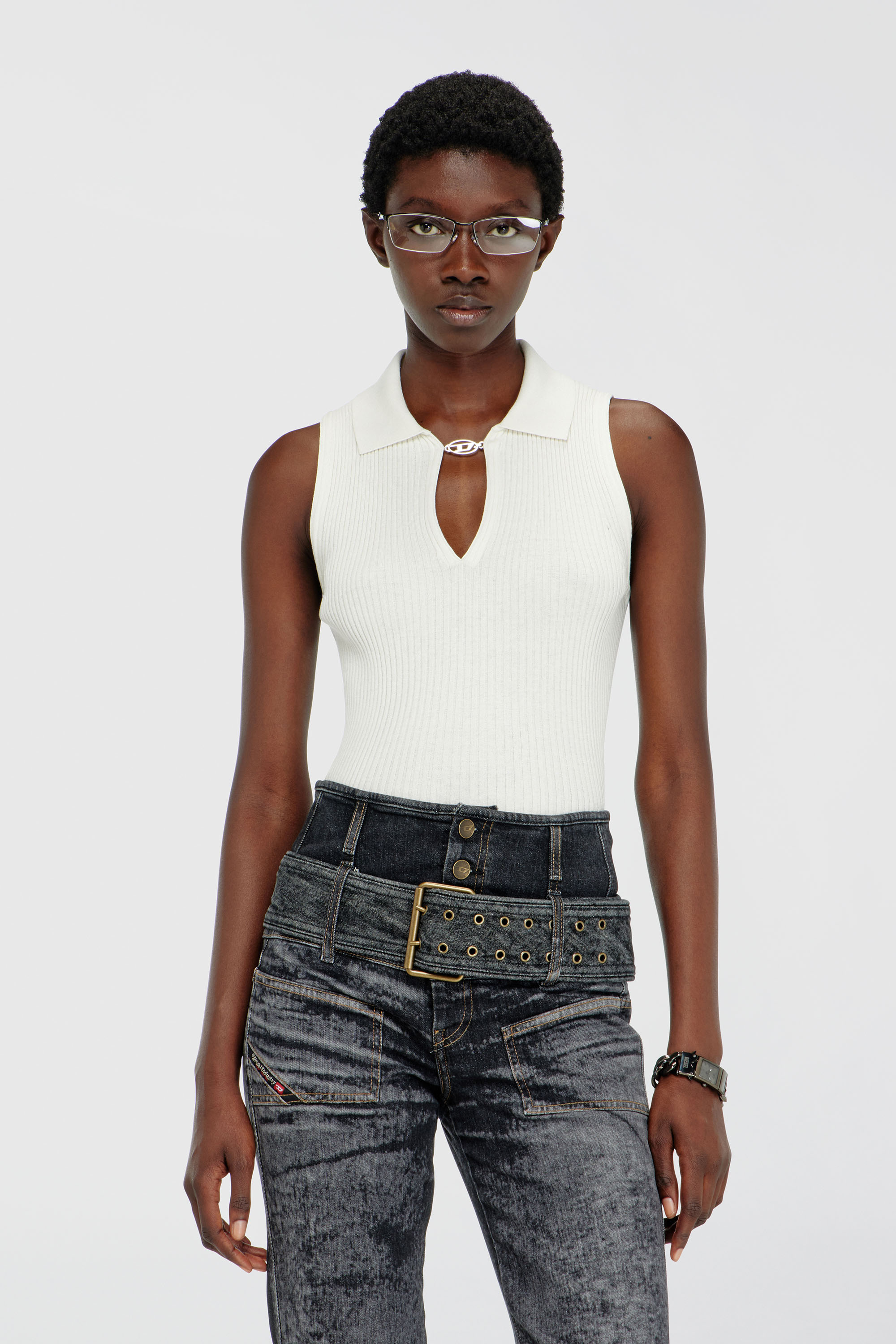 Diesel - M-LILITA, Top polo smanicato a costine in misto seta Donna in Bianco - 3