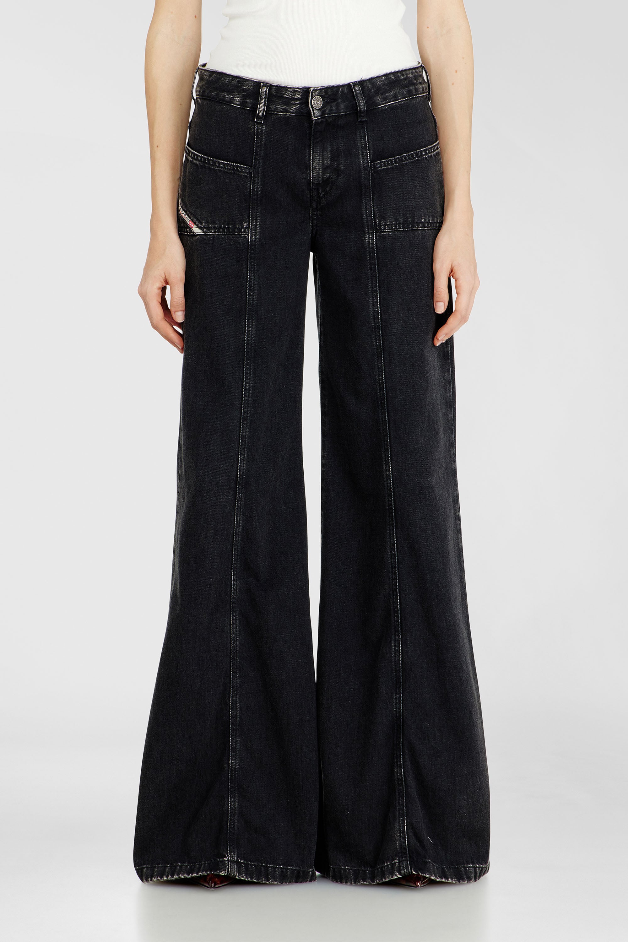 Diesel - Flare Jeans D-Akii 068HN Donna, Nero/Grigio scuro - Image 1