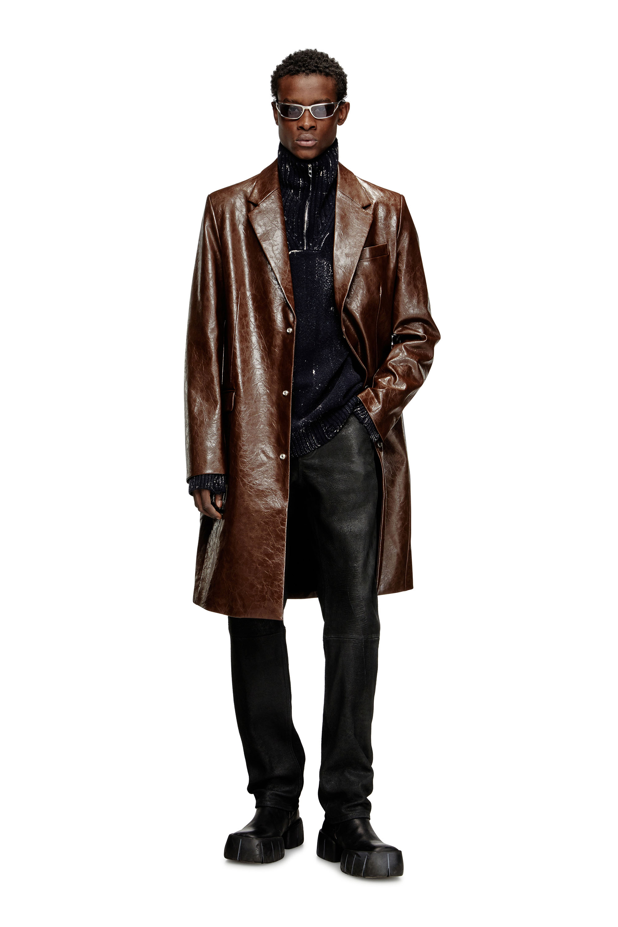 Diesel - J-CREED-COAT, Cappotto in tessuto tattile coated Uomo in Marrone - 1