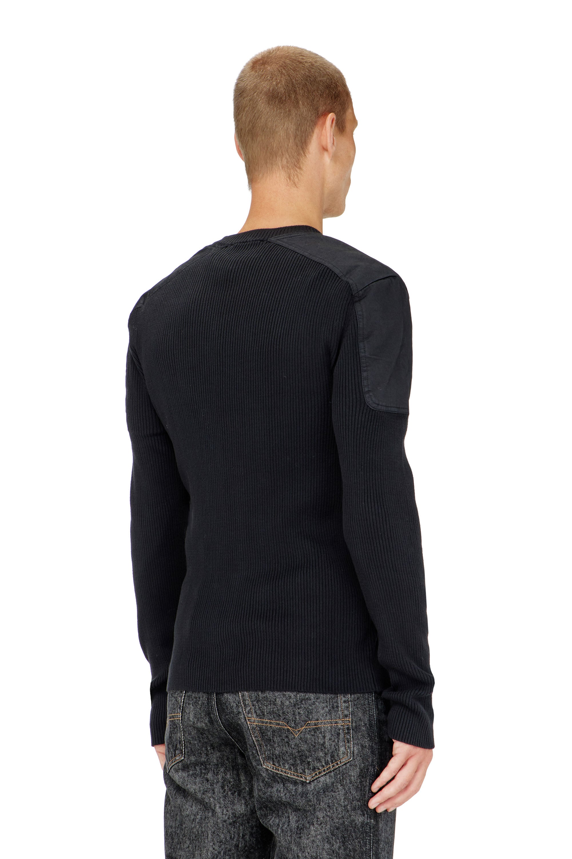 Diesel - K-MARTIN, Maglia a coste con pannelli sulle spalle Uomo in Nero - 4