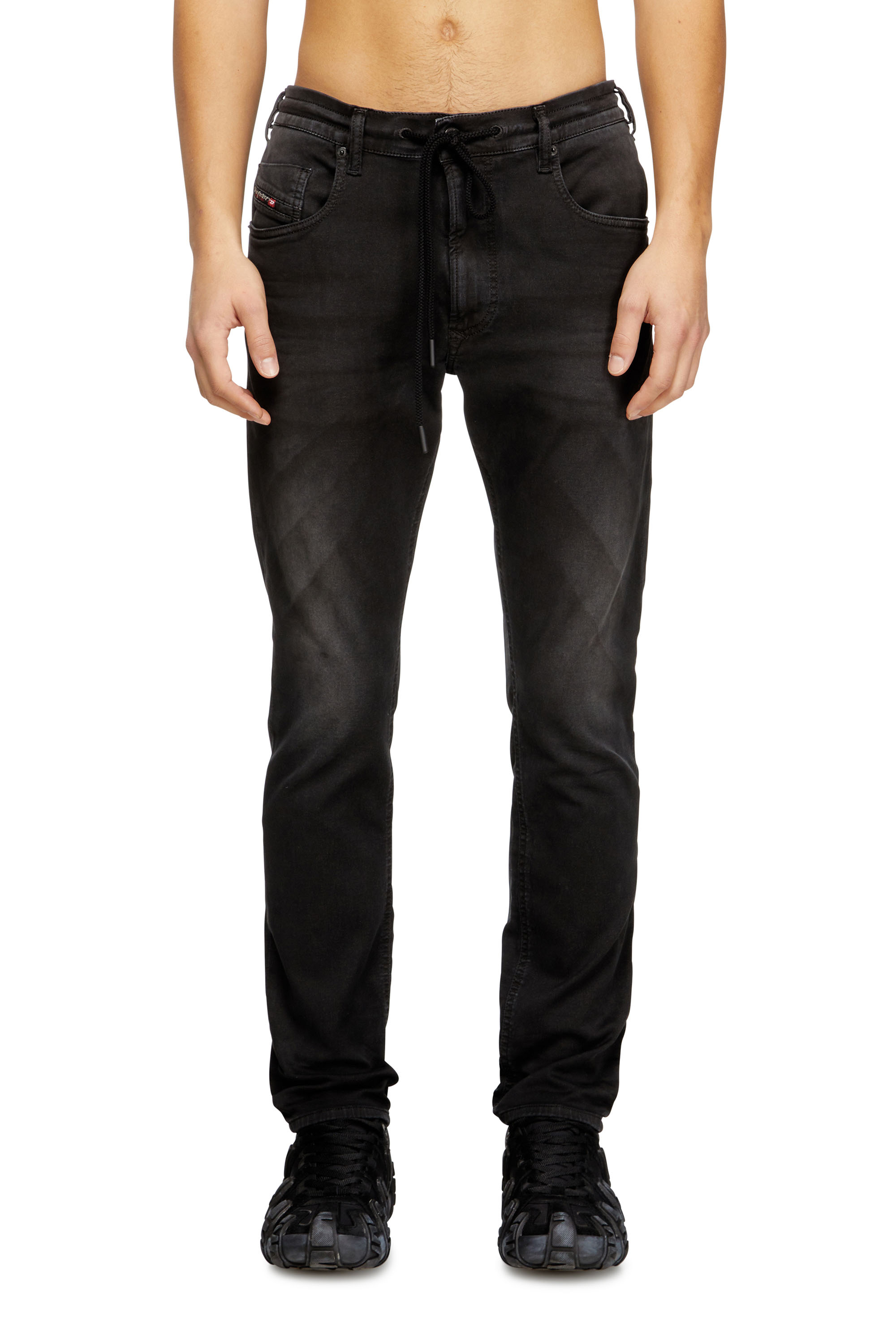 Diesel - Regular 2032 D-Krooley Joggjeans® 0670M Uomo, Nero - Image 1